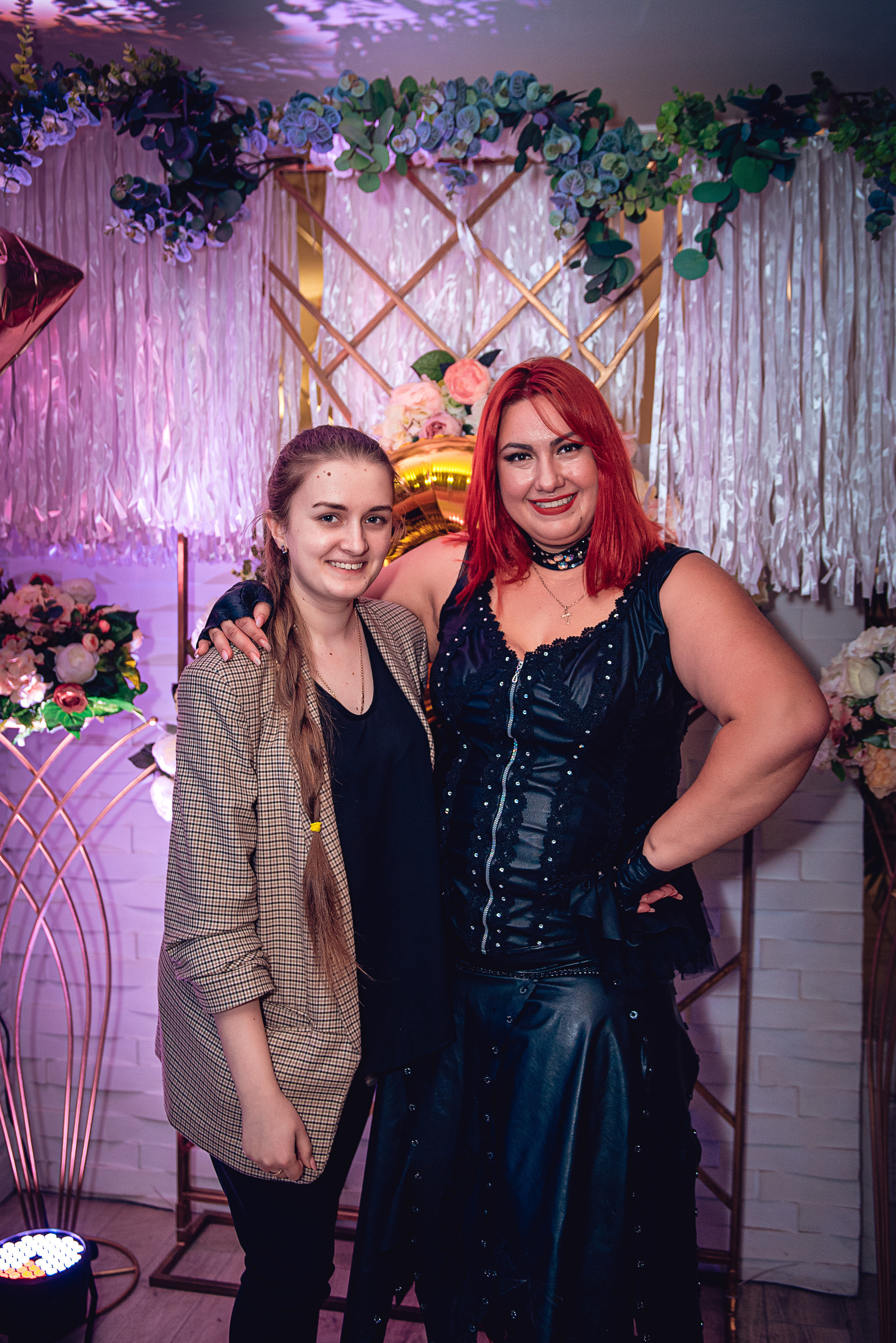 March 8. Women’s Day. Garage. (копия). Свадебный и семейный фотограф Сергей Паровик