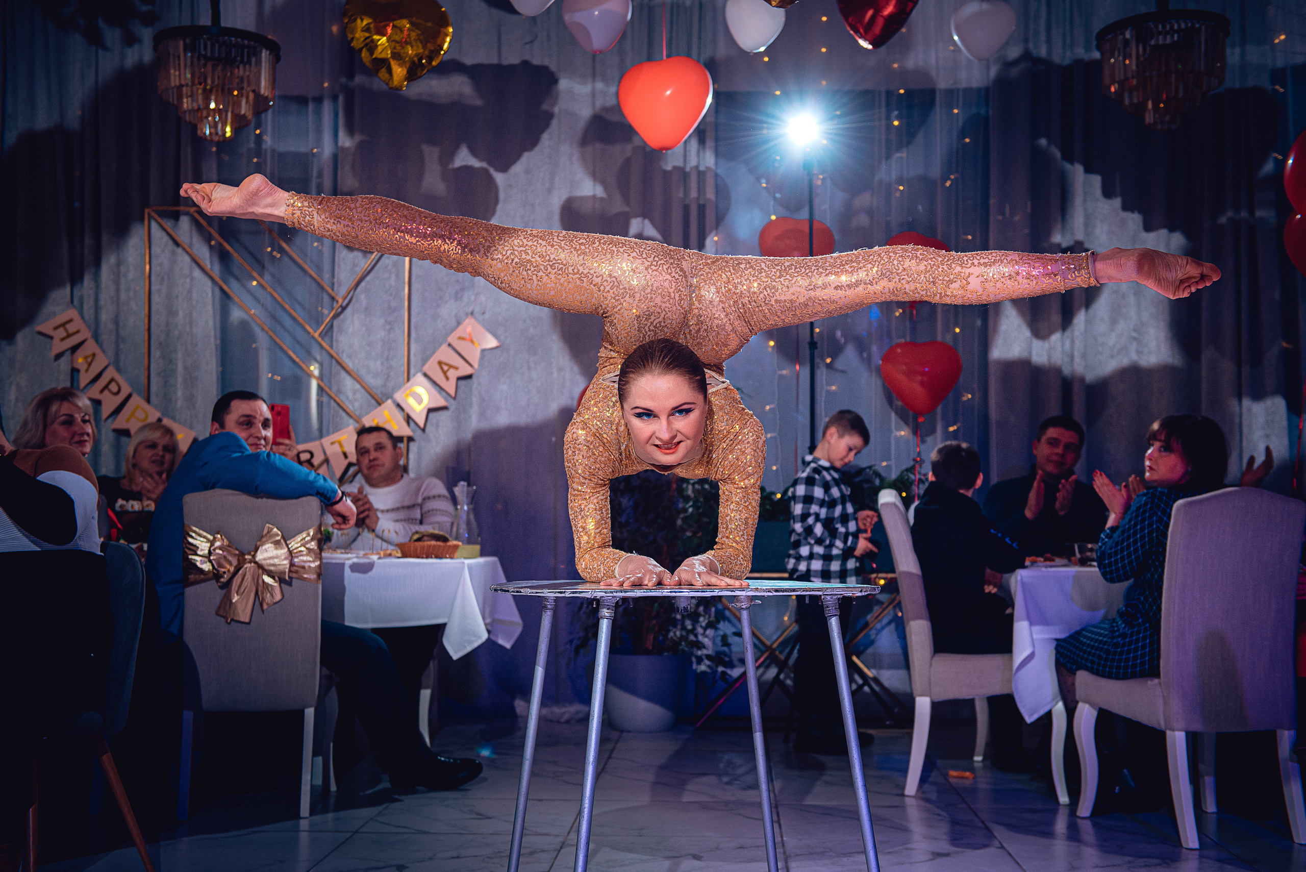 Garage Valentine's Day. Свадебный и семейный фотограф Сергей Паровик