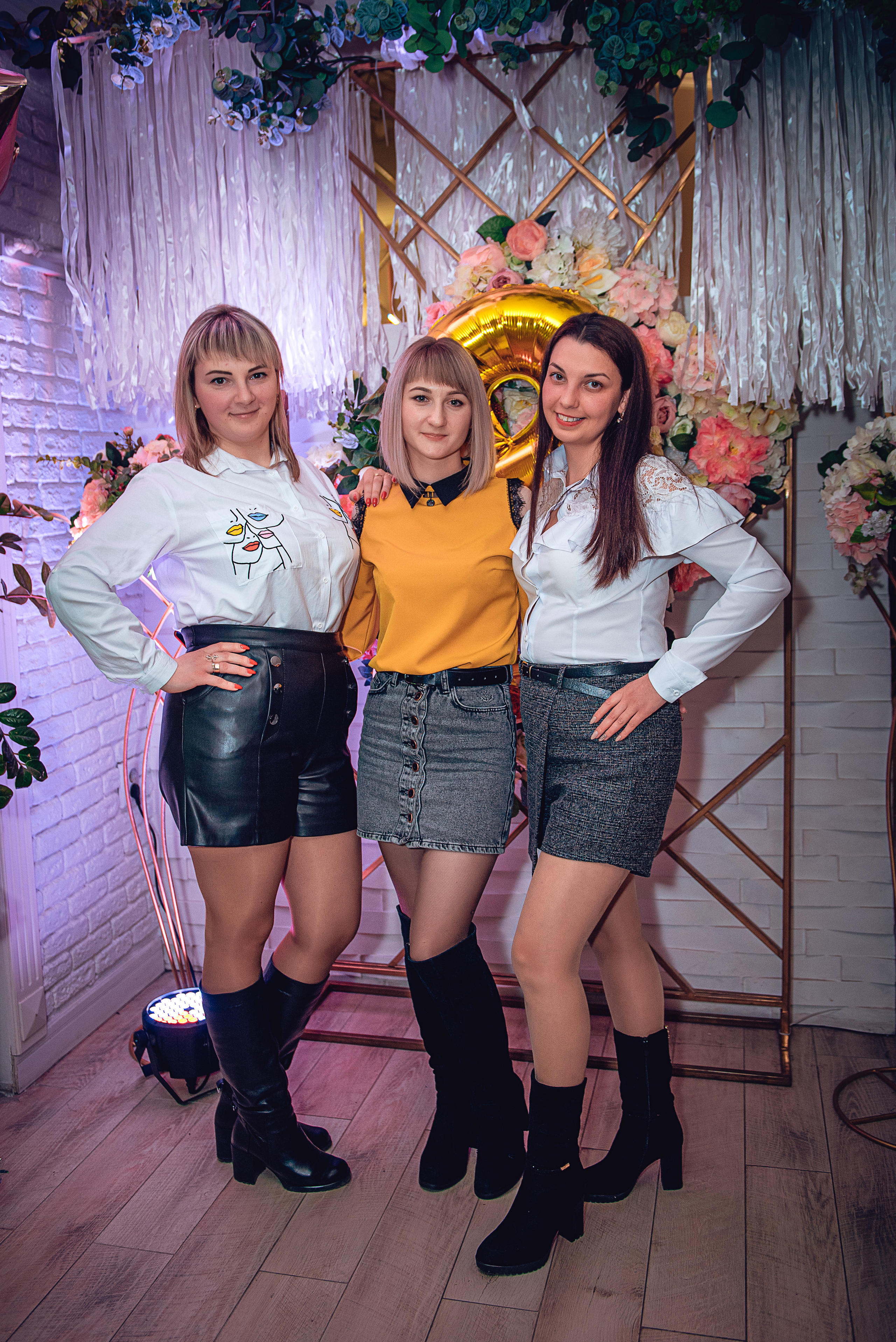 March 8. Women’s Day. Garage. (копия). Свадебный и семейный фотограф Сергей Паровик