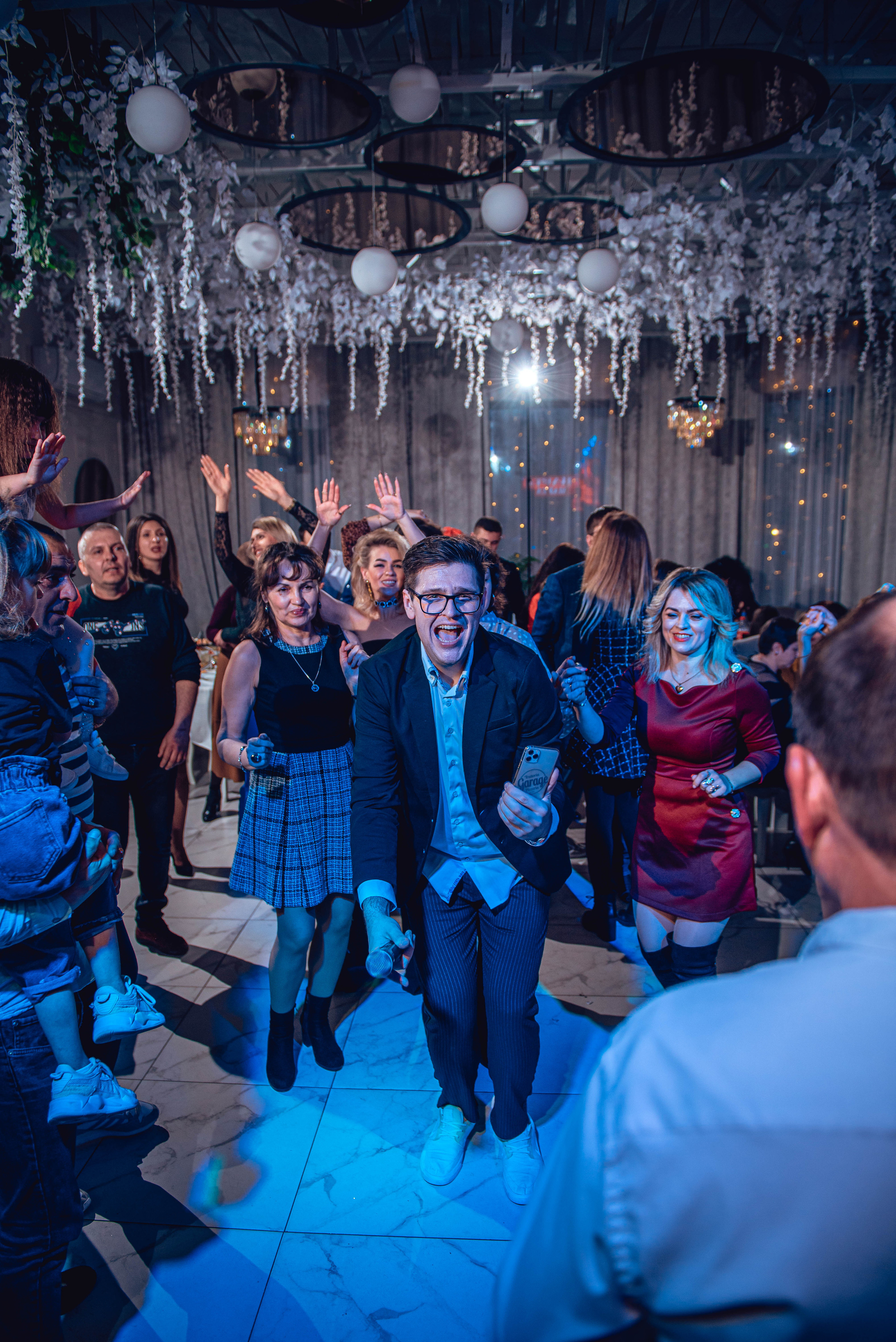 March 8. Women’s Day. Garage. (копия). Свадебный и семейный фотограф Сергей Паровик