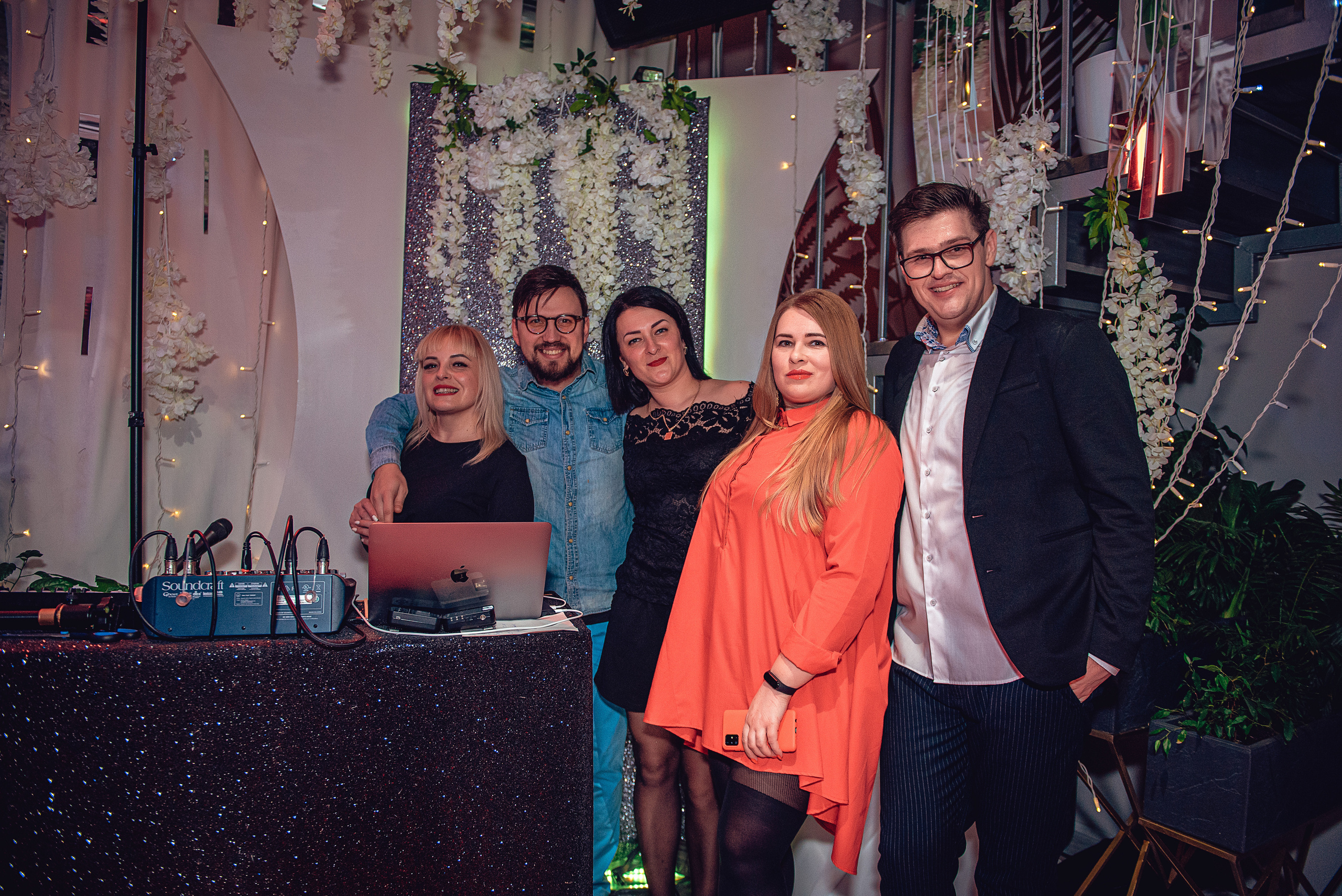 March 8. Women’s Day. Garage. (копия). Свадебный и семейный фотограф Сергей Паровик