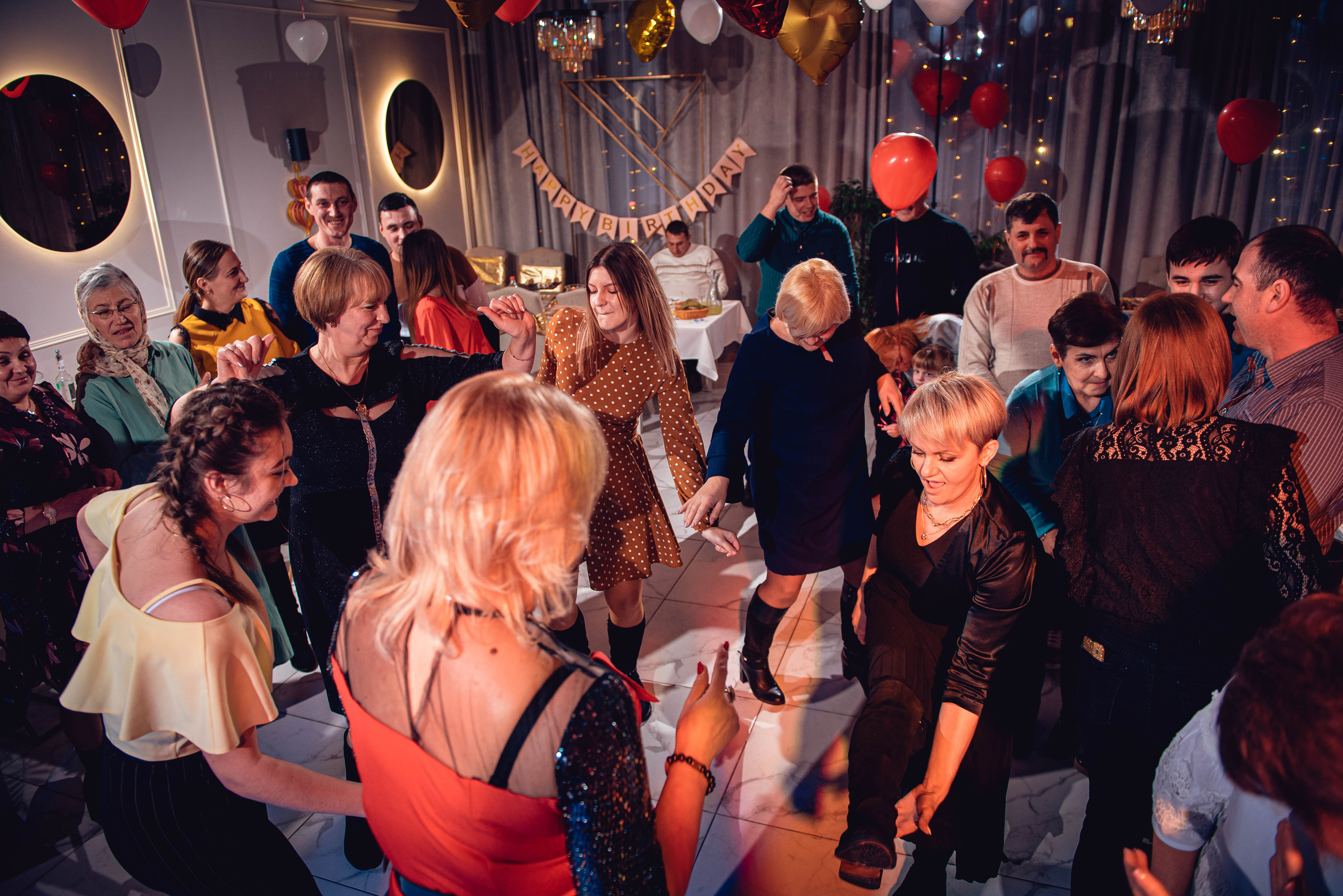 Garage Valentine's Day. Свадебный и семейный фотограф Сергей Паровик