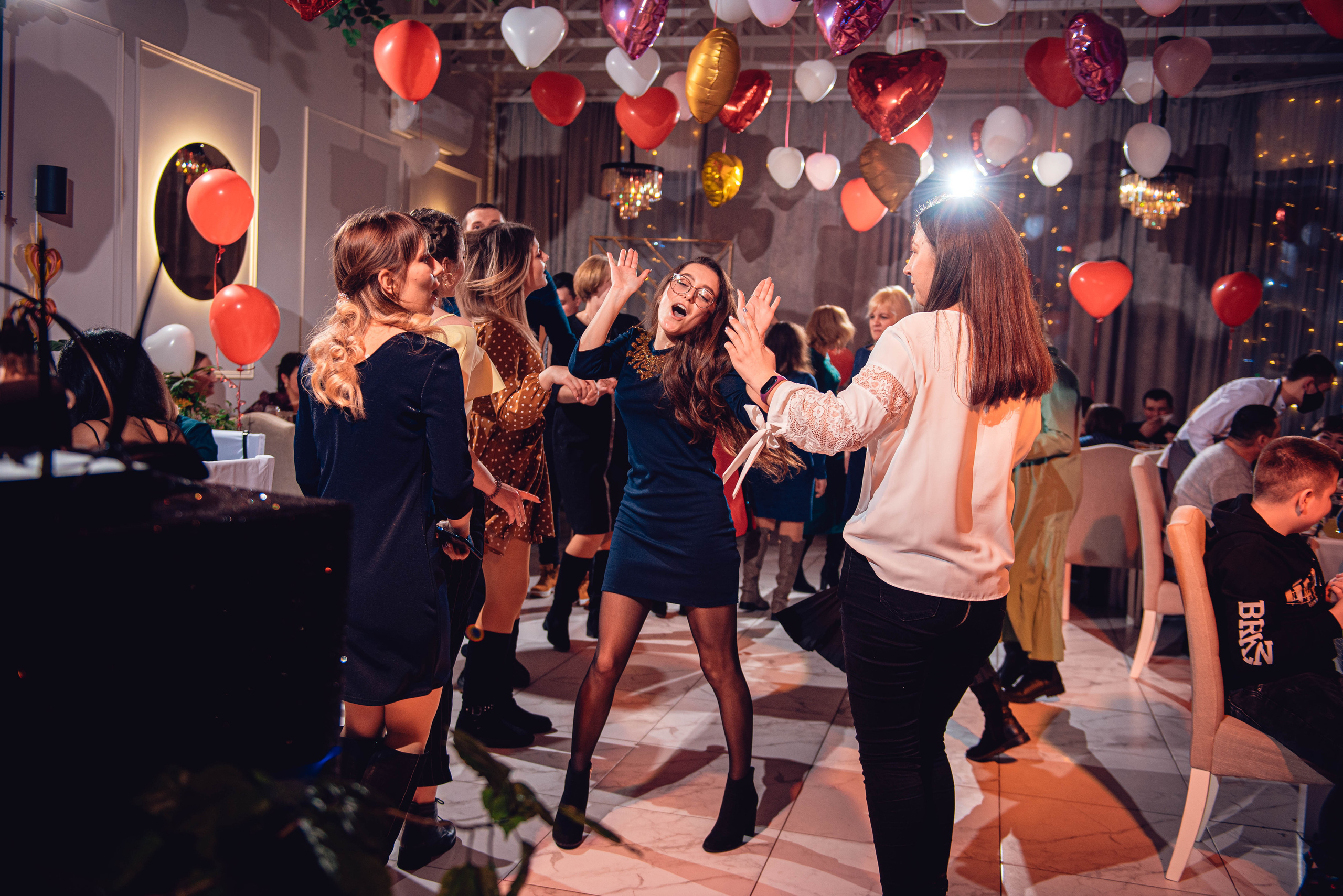 Garage Valentine's Day. Свадебный и семейный фотограф Сергей Паровик