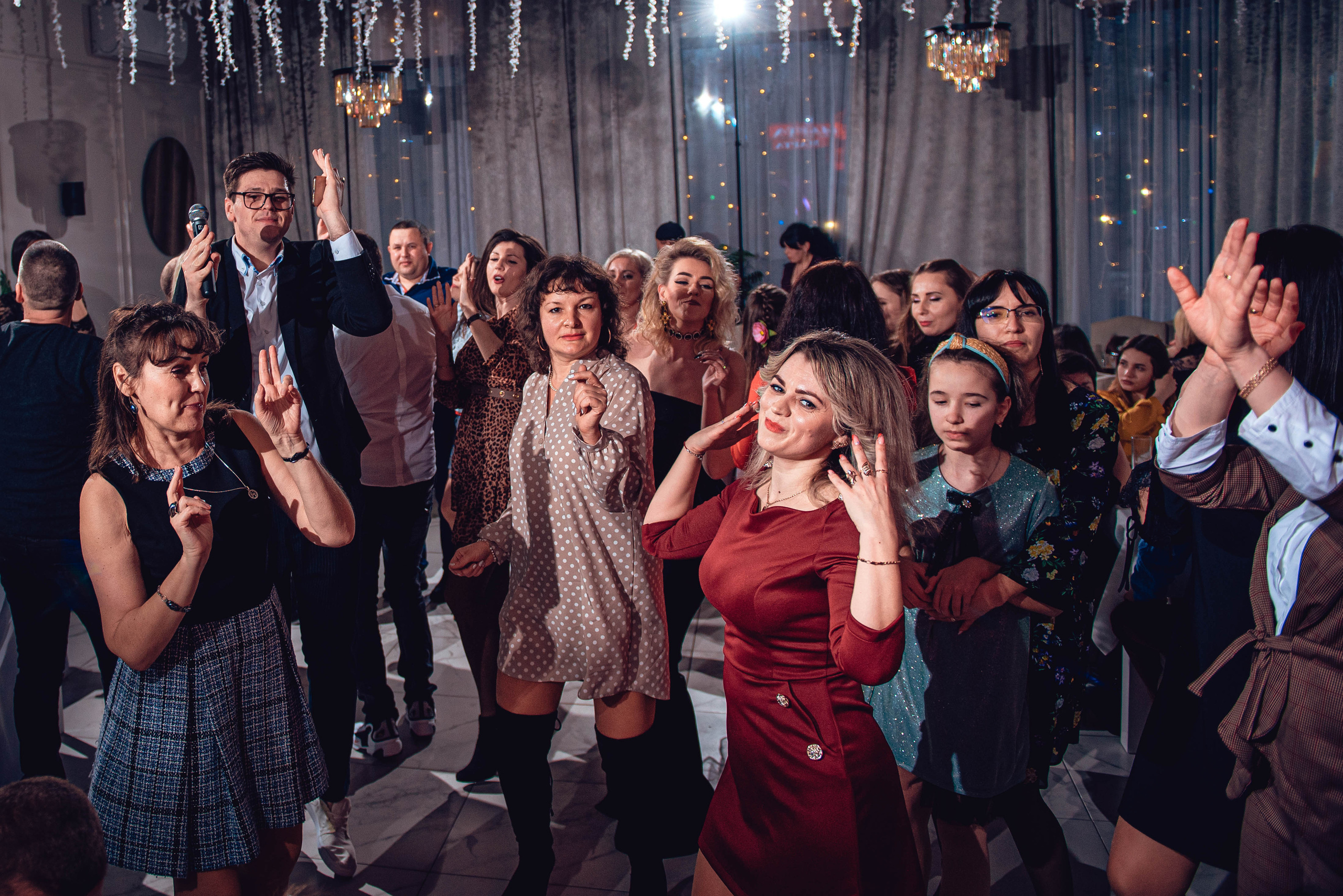 March 8. Women’s Day. Garage. (копия). Свадебный и семейный фотограф Сергей Паровик