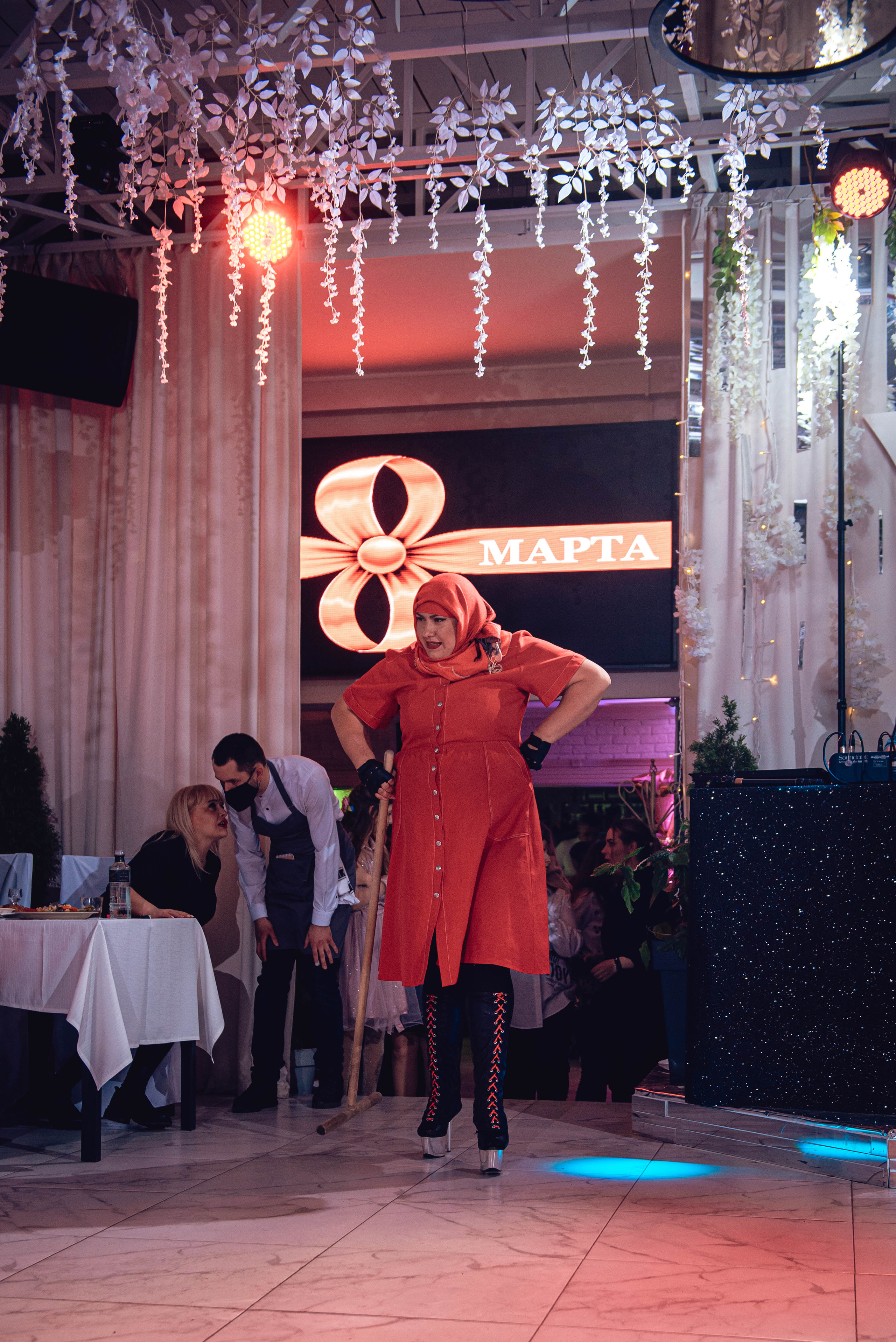 March 8. Women’s Day. Garage. (копия). Свадебный и семейный фотограф Сергей Паровик