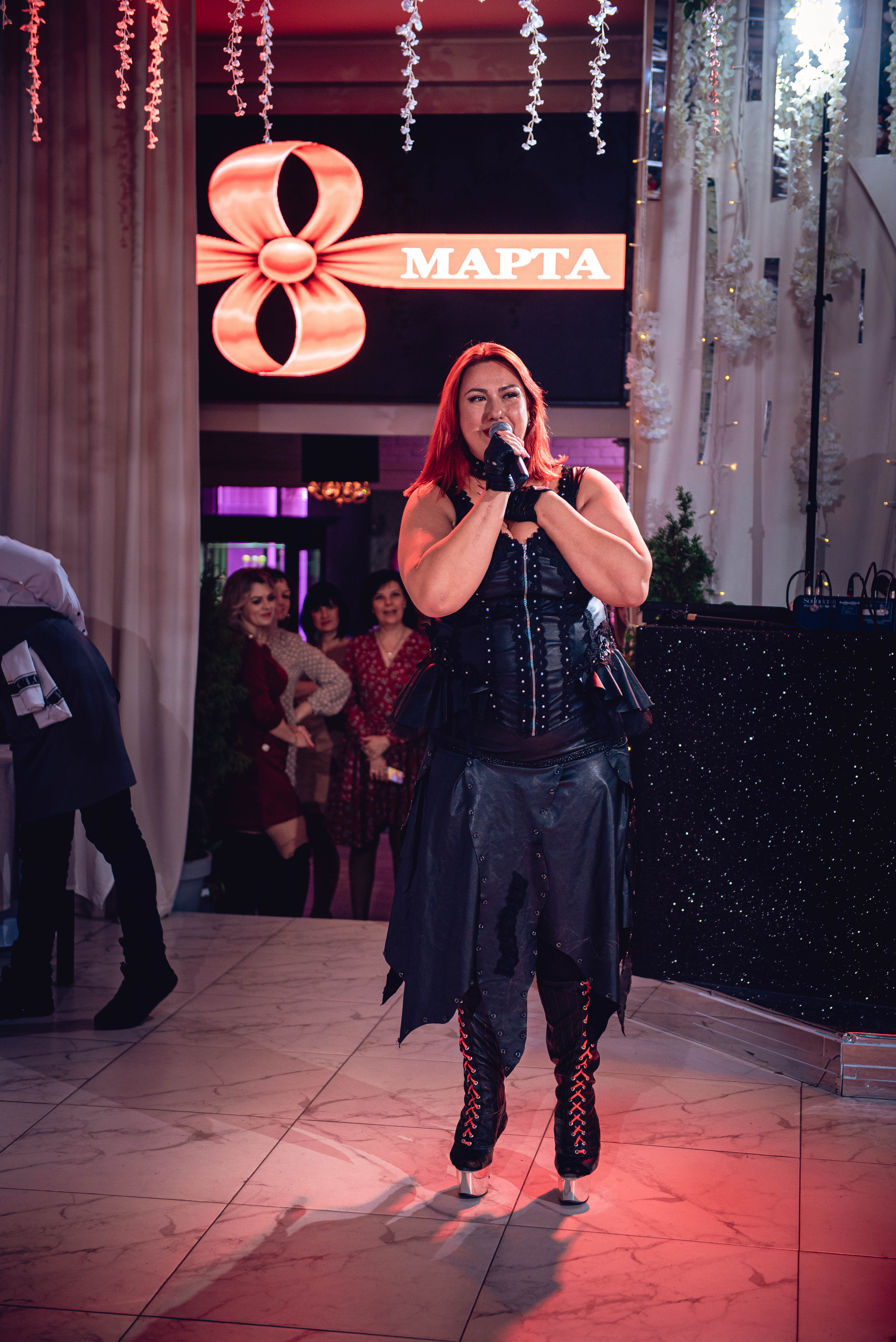 March 8. Women’s Day. Garage. (копия). Свадебный и семейный фотограф Сергей Паровик