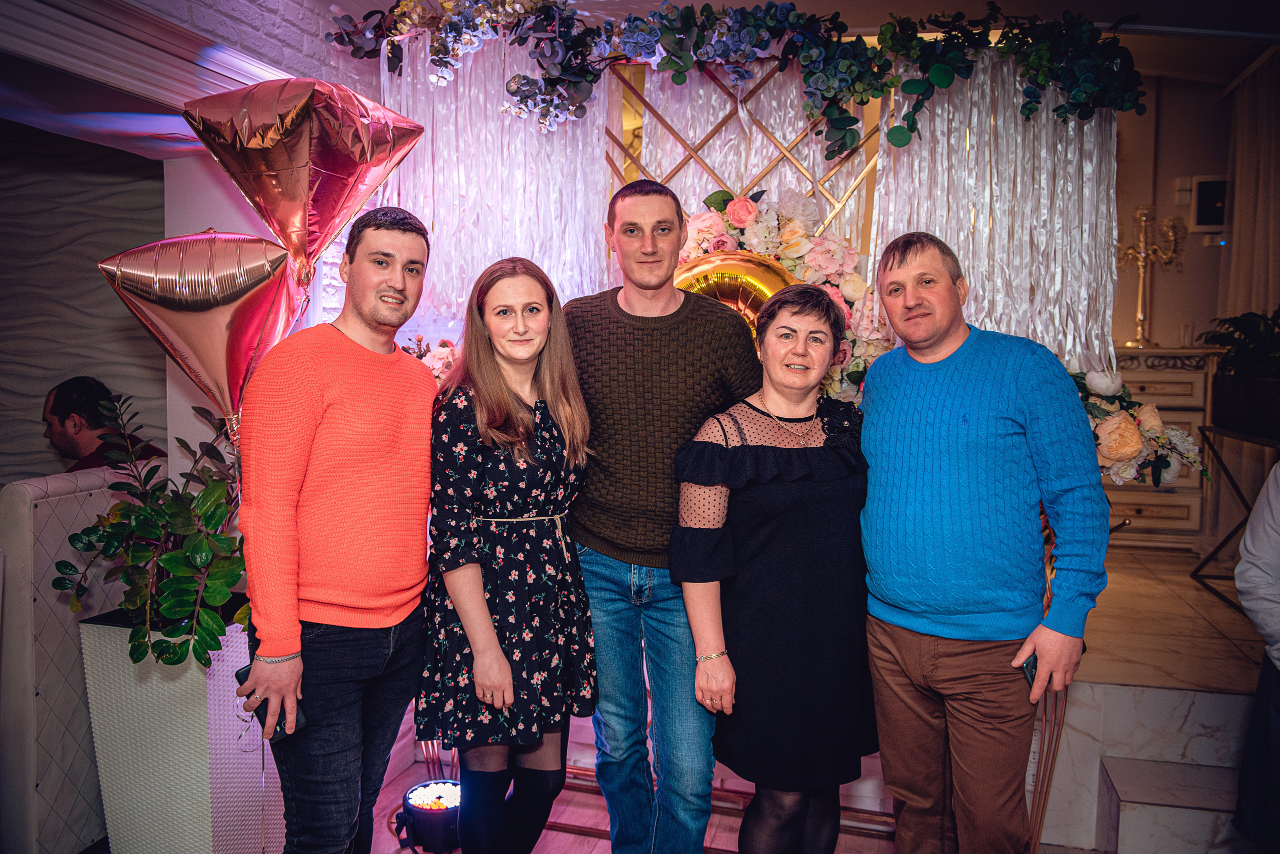 March 8. Women’s Day. Garage. (копия). Свадебный и семейный фотограф Сергей Паровик