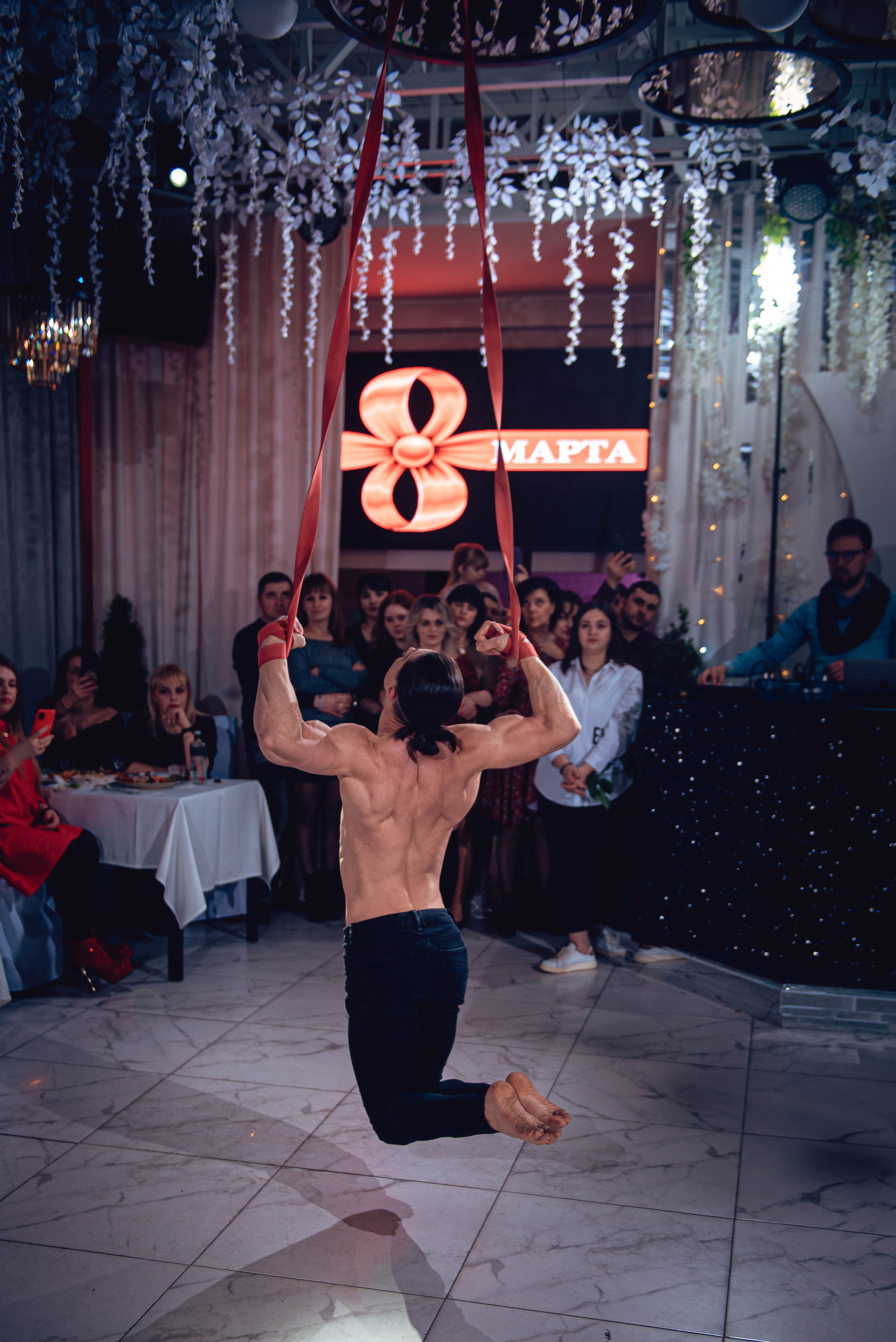 March 8. Women’s Day. Garage. (копия). Свадебный и семейный фотограф Сергей Паровик