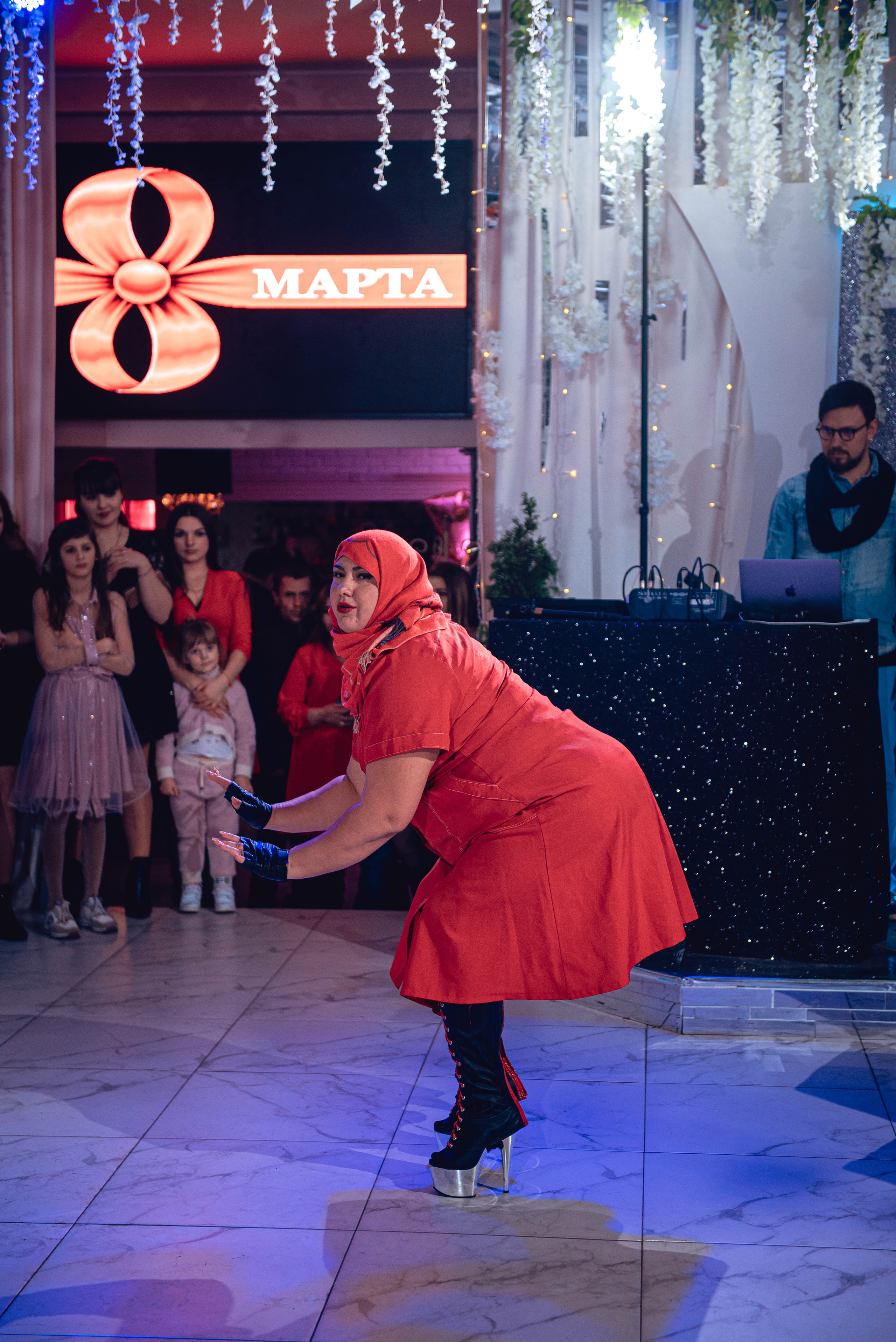 March 8. Women’s Day. Garage. (копия). Свадебный и семейный фотограф Сергей Паровик