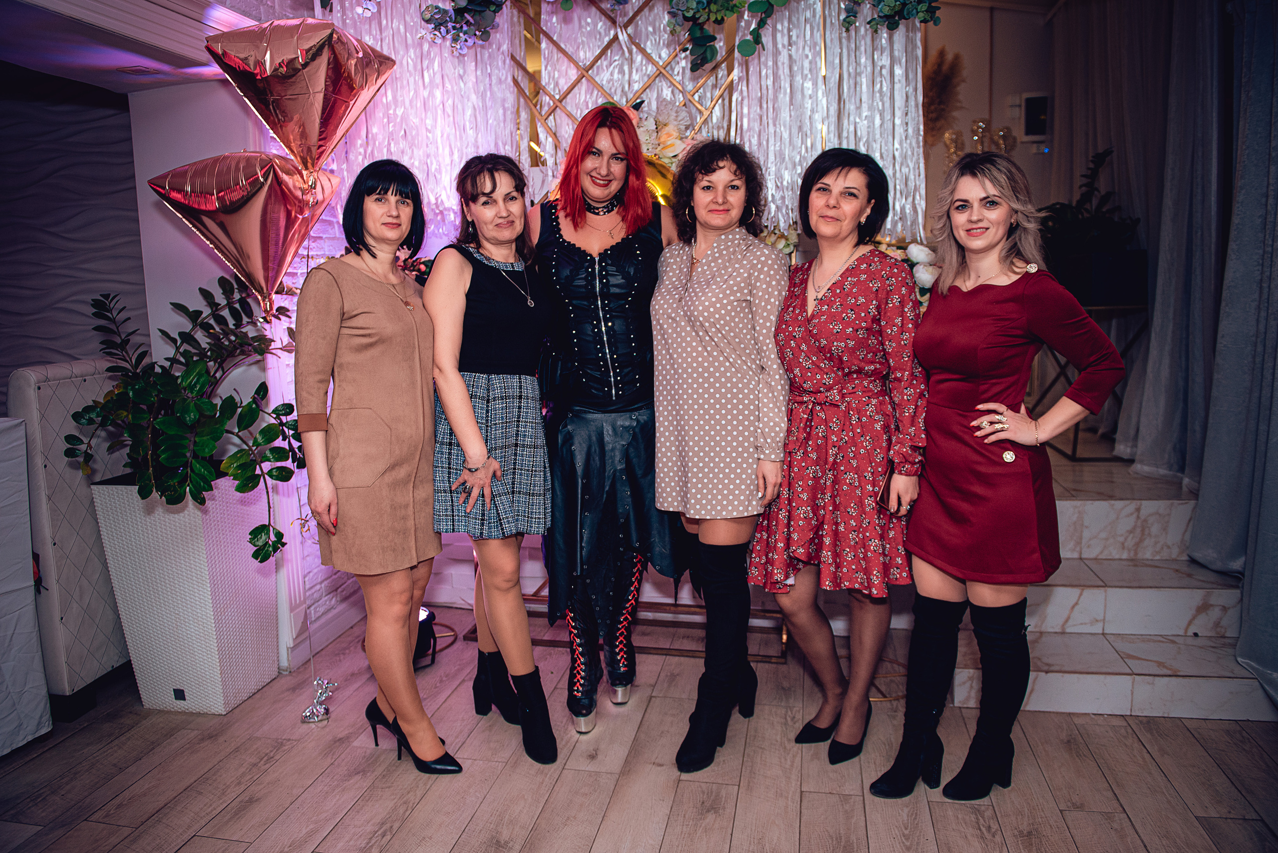 March 8. Women’s Day. Garage. (копия). Свадебный и семейный фотограф Сергей Паровик