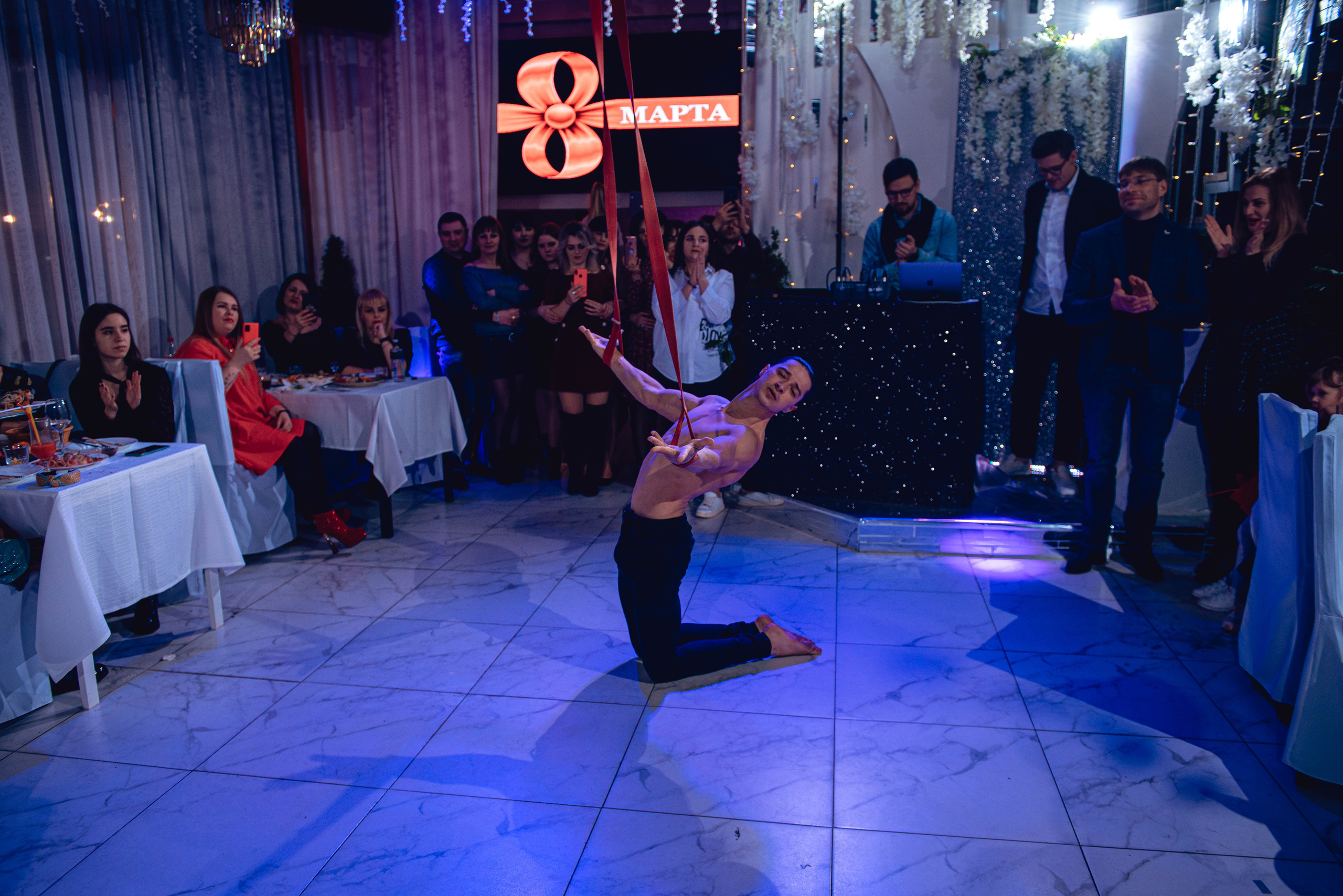 March 8. Women’s Day. Garage. (копия). Свадебный и семейный фотограф Сергей Паровик