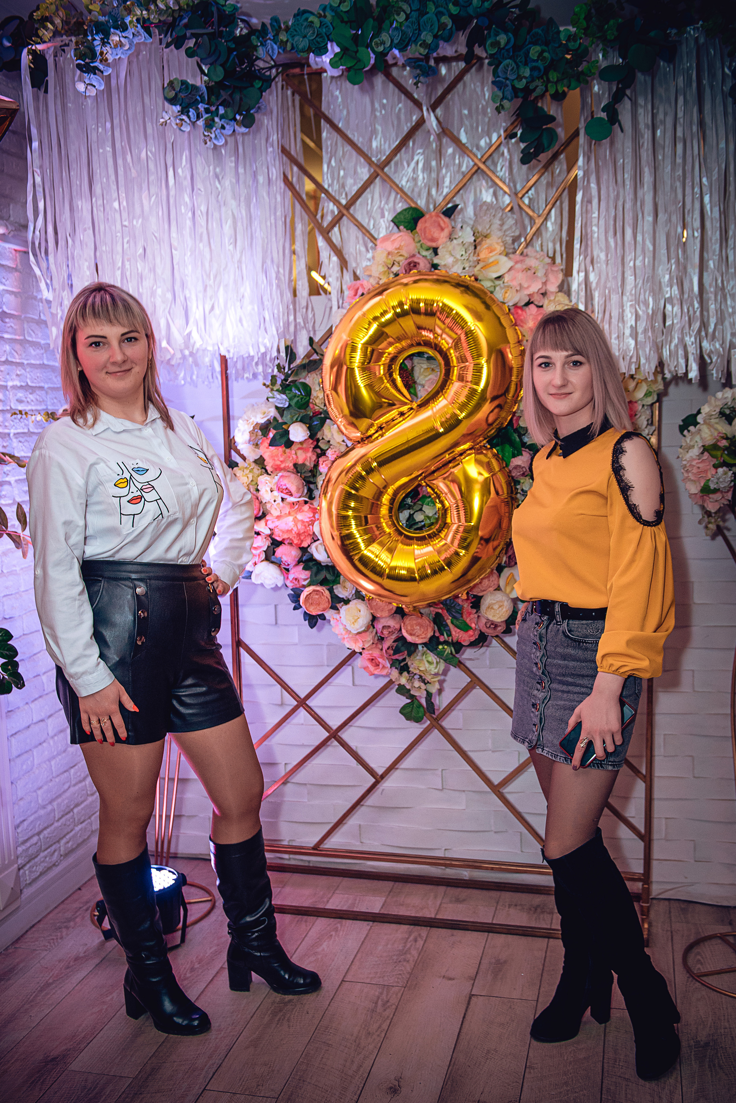 March 8. Women’s Day. Garage. (копия). Свадебный и семейный фотограф Сергей Паровик