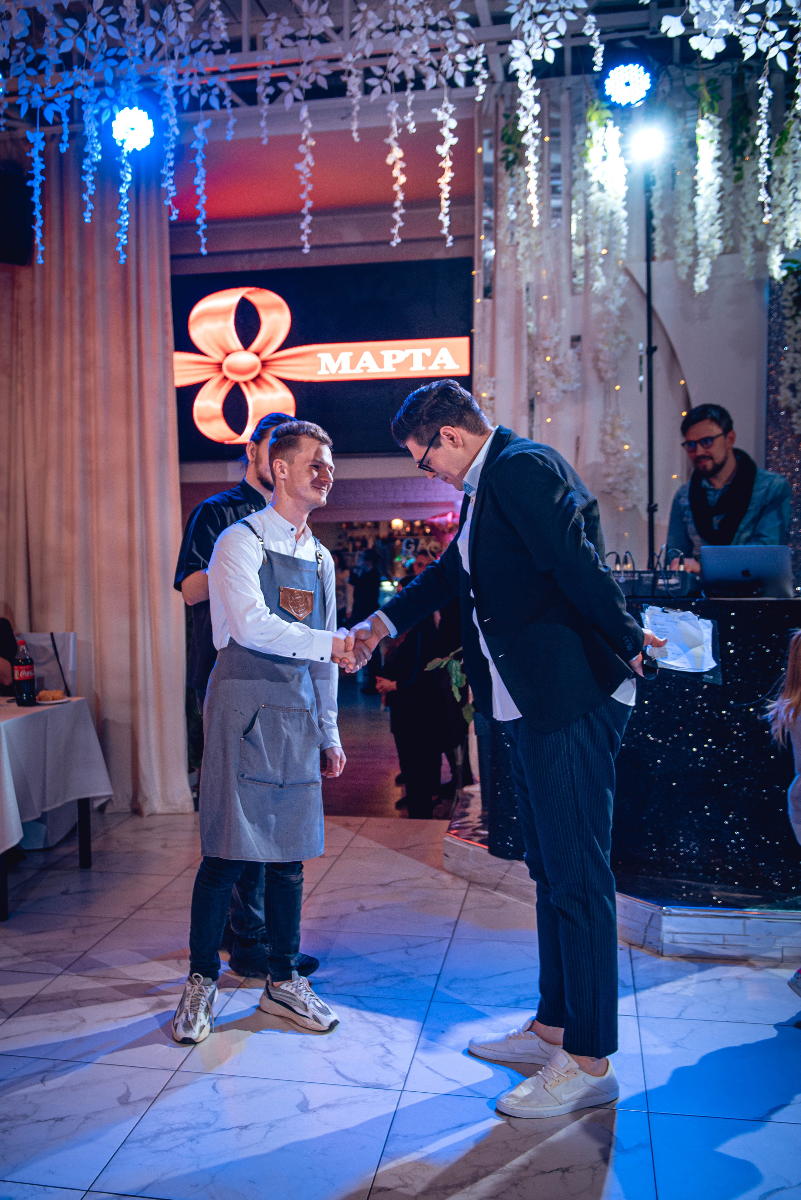 March 8. Women’s Day. Garage. (копия). Свадебный и семейный фотограф Сергей Паровик