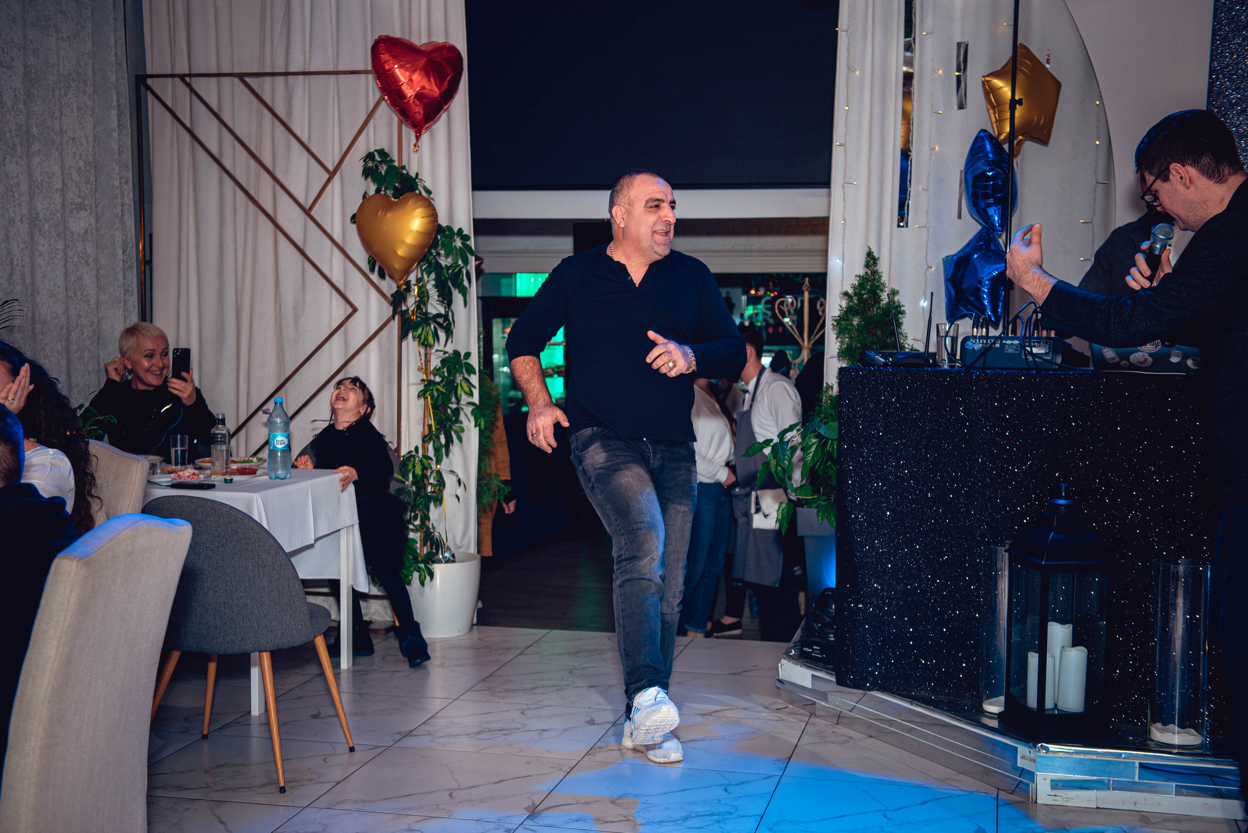 Garage Valentine's Day. Свадебный и семейный фотограф Сергей Паровик