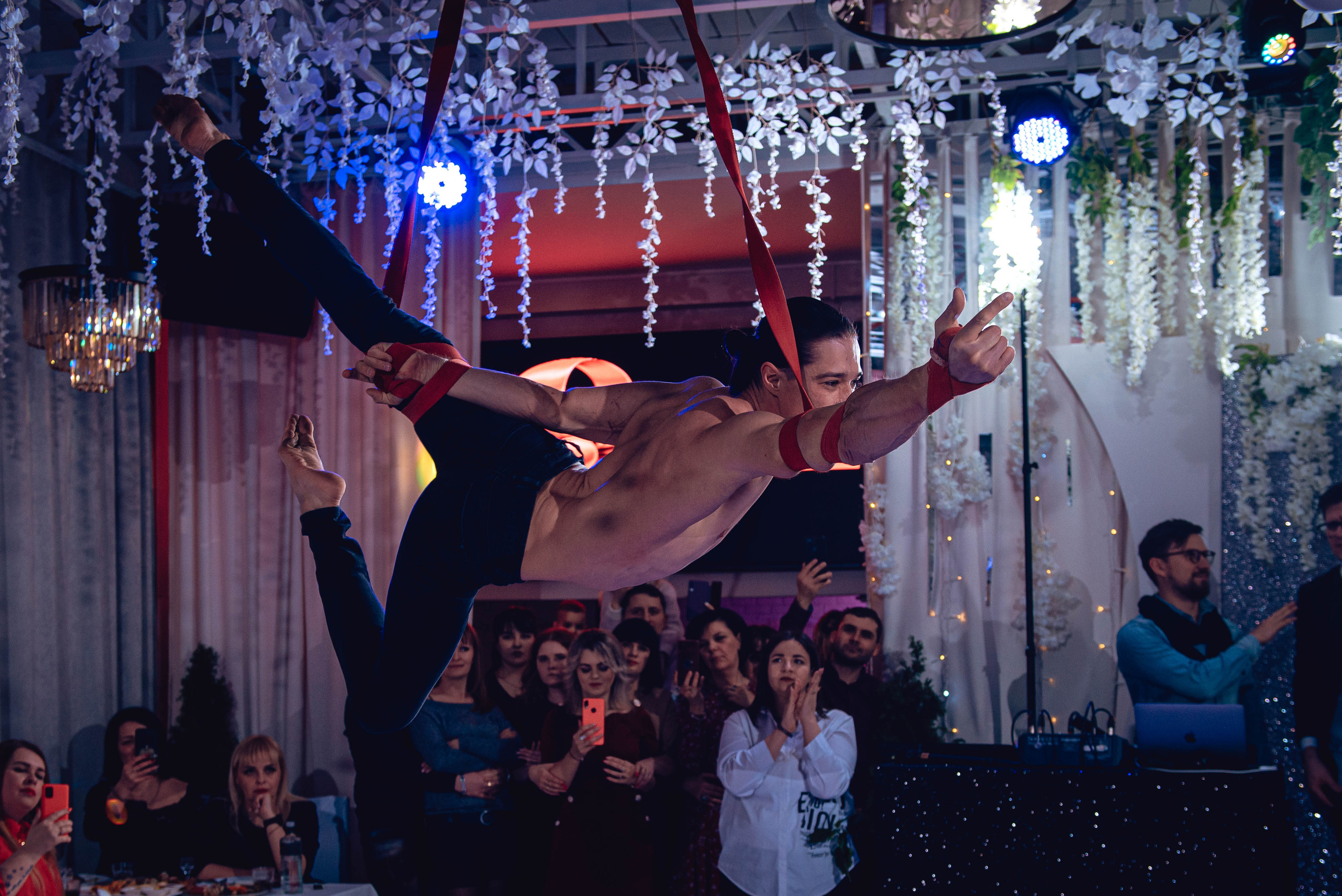 March 8. Women’s Day. Garage. (копия). Свадебный и семейный фотограф Сергей Паровик