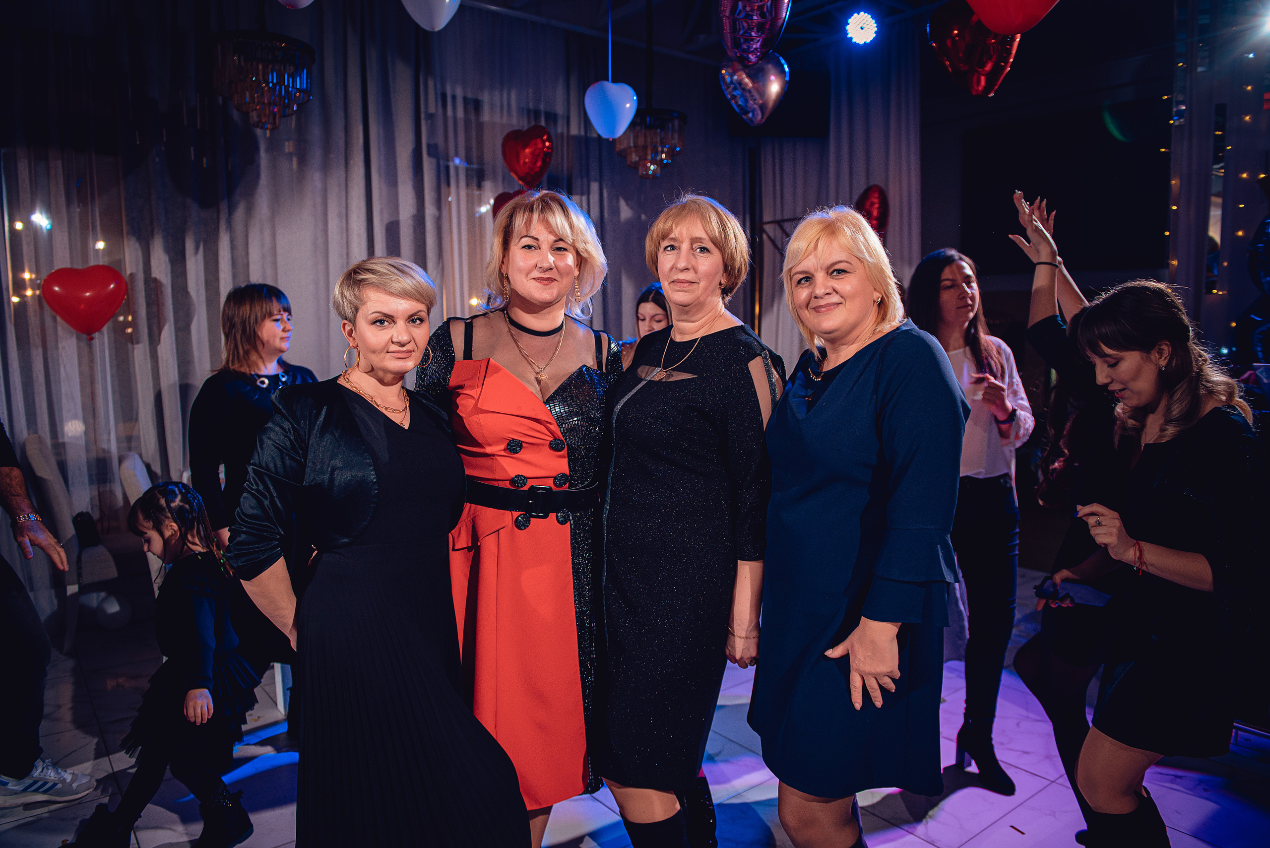 Garage Valentine's Day. Свадебный и семейный фотограф Сергей Паровик