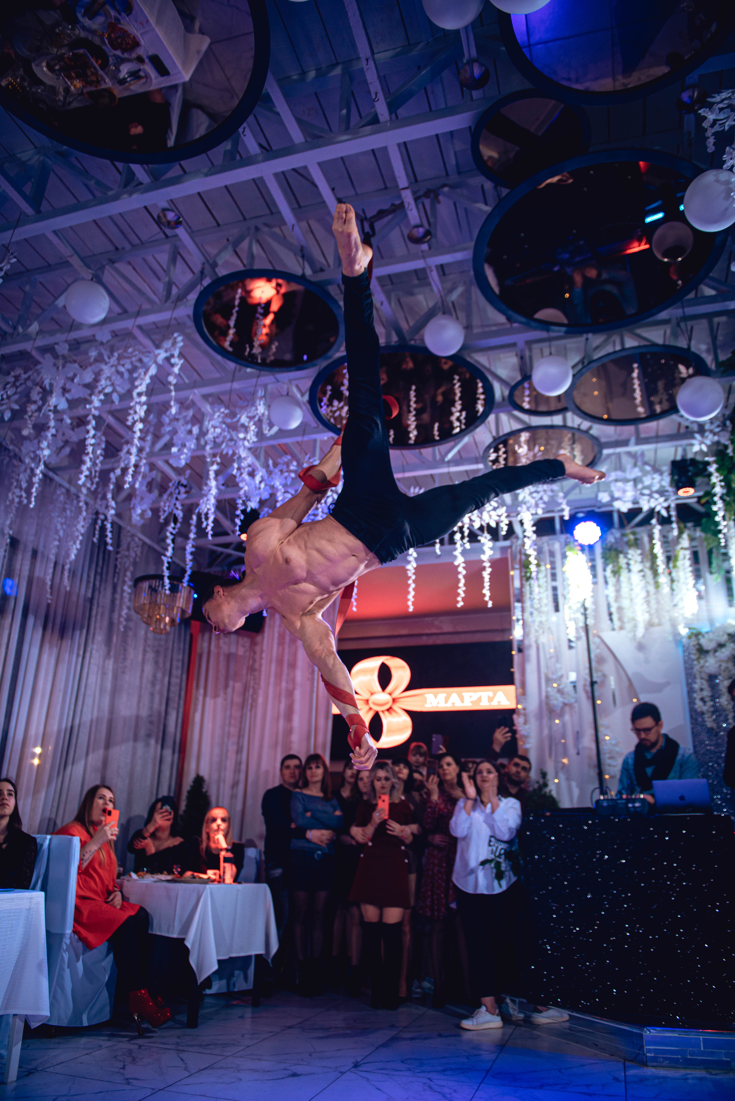 March 8. Women’s Day. Garage. (копия). Свадебный и семейный фотограф Сергей Паровик