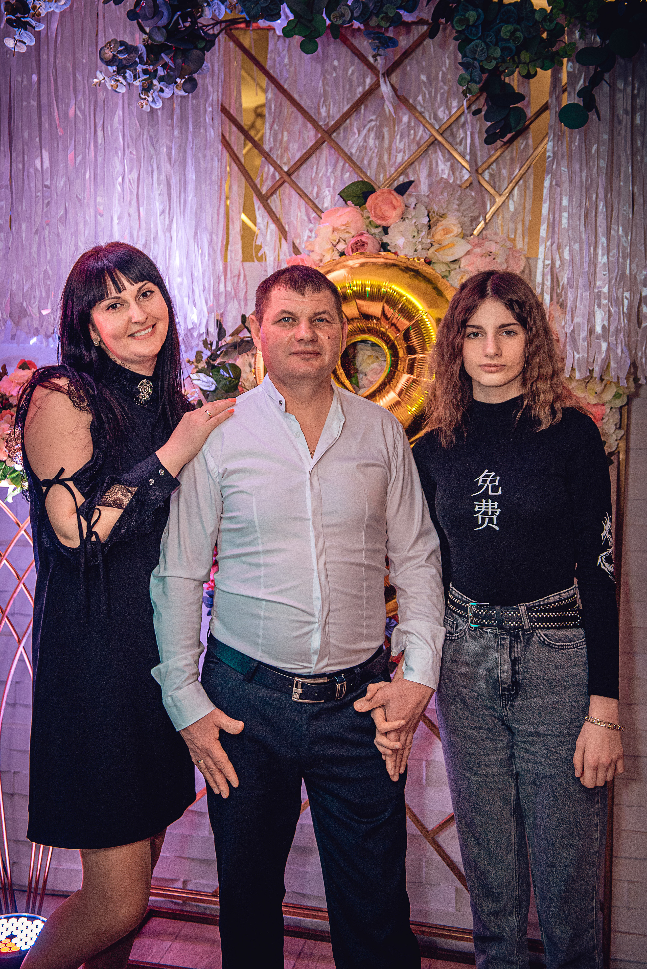 March 8. Women’s Day. Garage. (копия). Свадебный и семейный фотограф Сергей Паровик