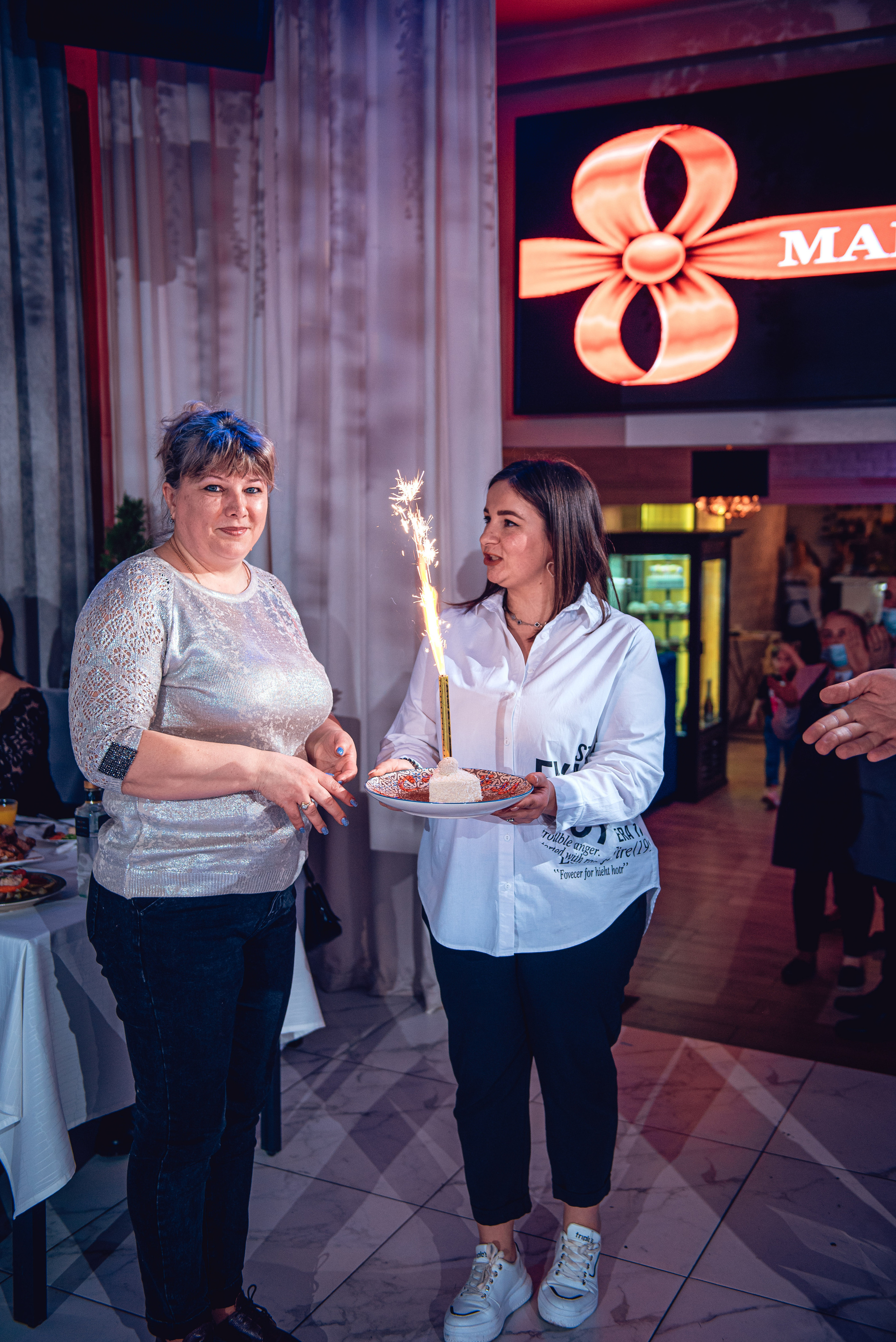 March 8. Women’s Day. Garage. (копия). Свадебный и семейный фотограф Сергей Паровик