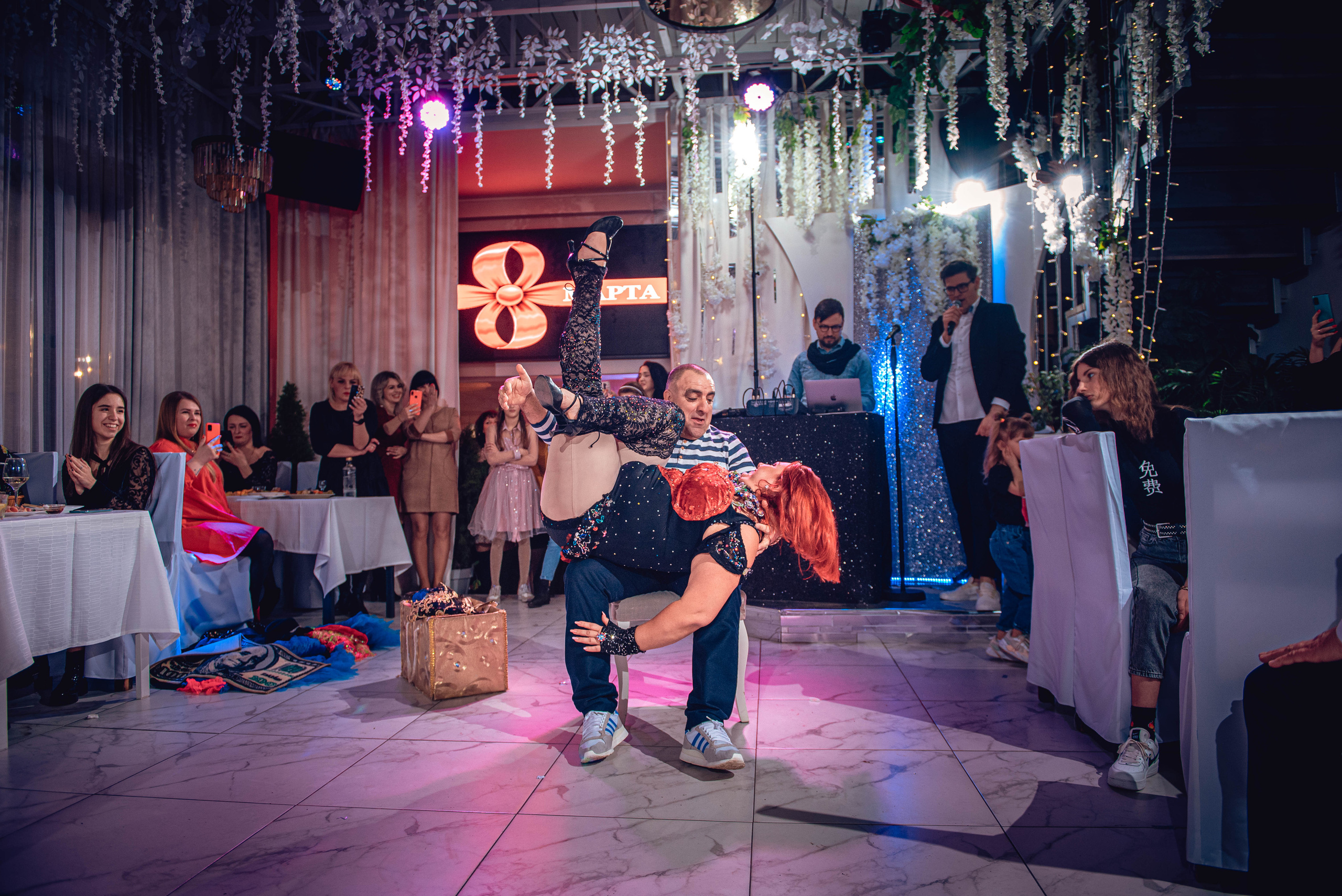 March 8. Women’s Day. Garage. (копия). Свадебный и семейный фотограф Сергей Паровик