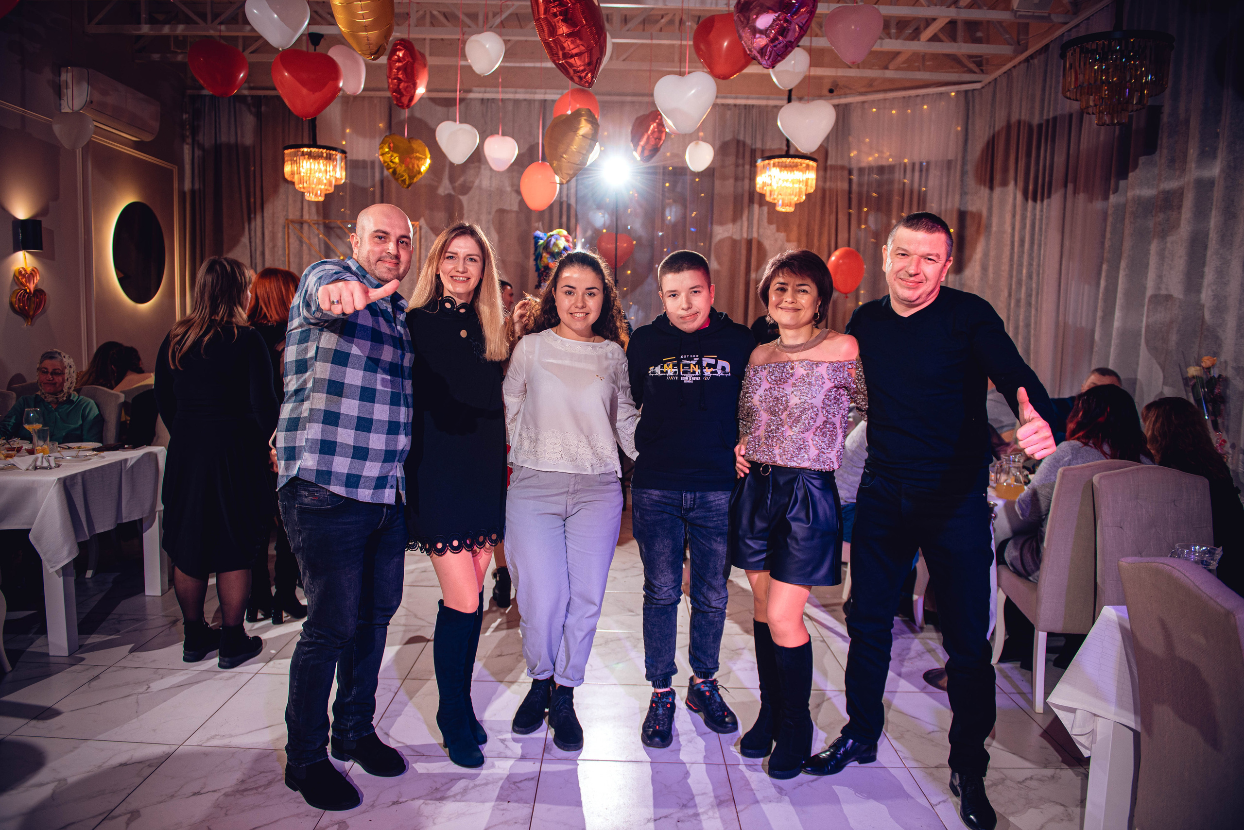 Garage Valentine's Day. Свадебный и семейный фотограф Сергей Паровик