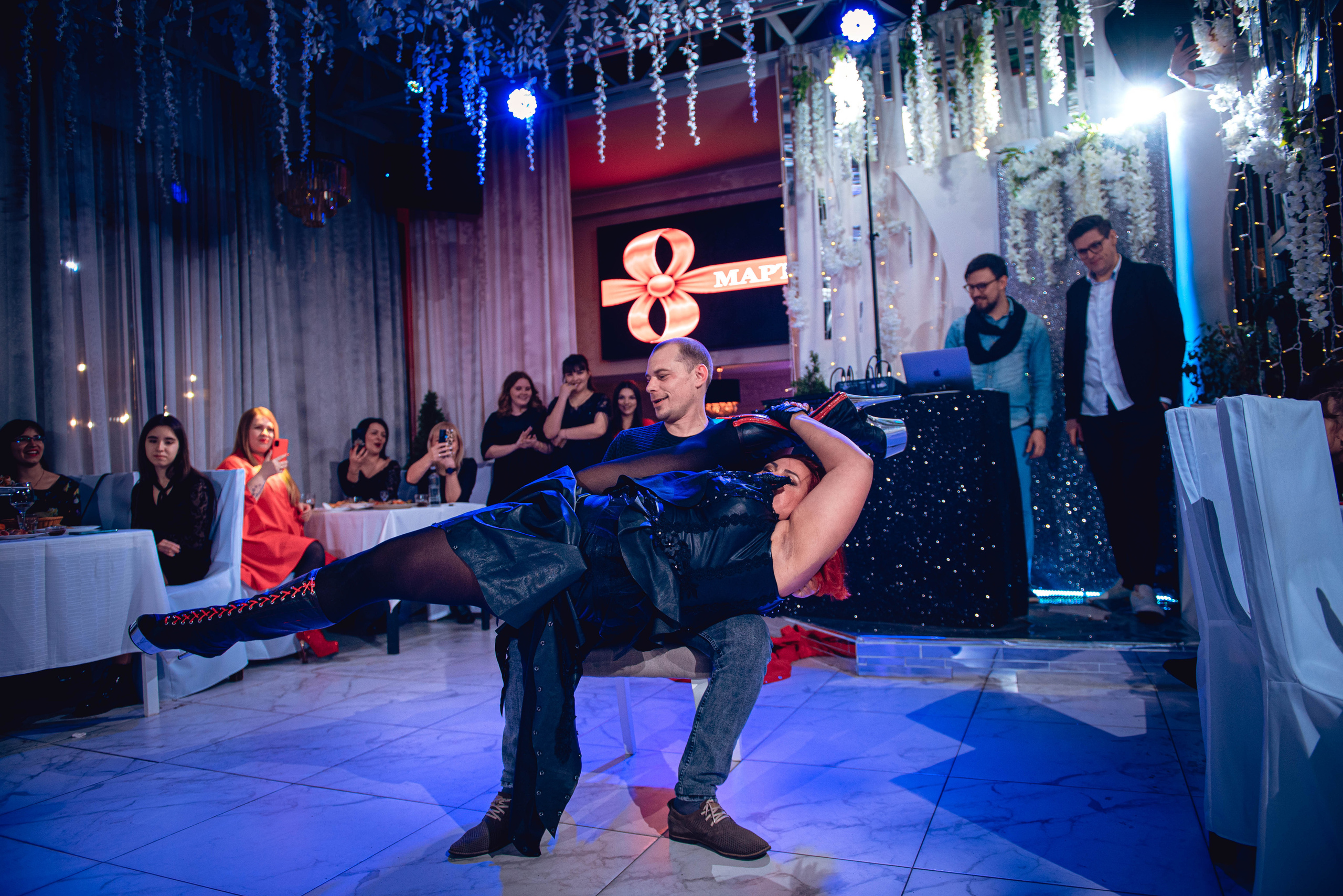 March 8. Women’s Day. Garage. (копия). Свадебный и семейный фотограф Сергей Паровик