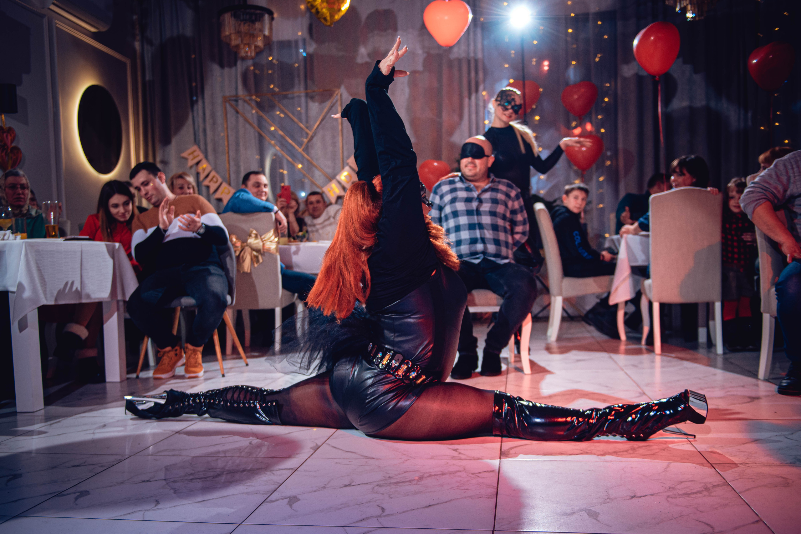 Garage Valentine's Day. Свадебный и семейный фотограф Сергей Паровик