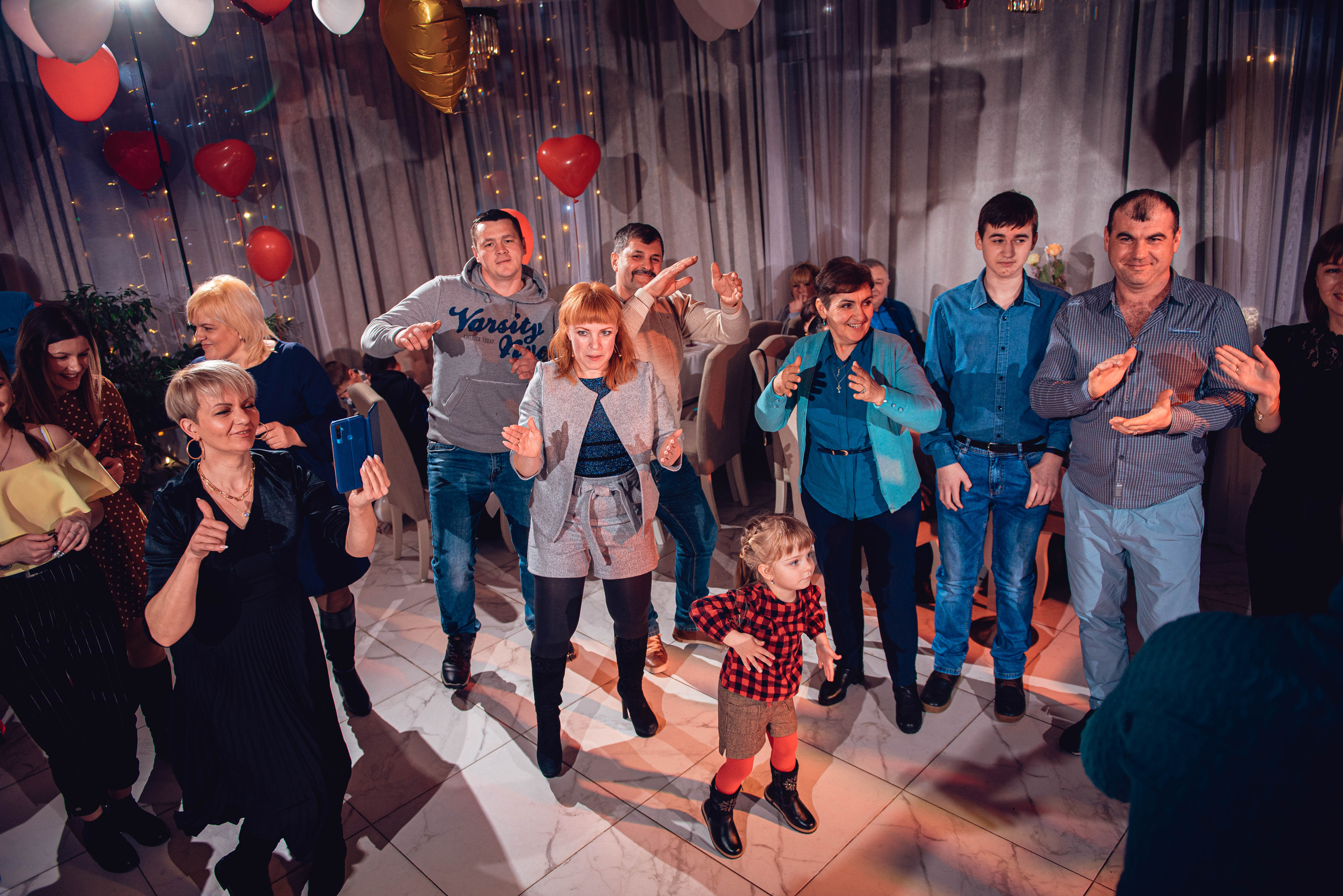 Garage Valentine's Day. Свадебный и семейный фотограф Сергей Паровик