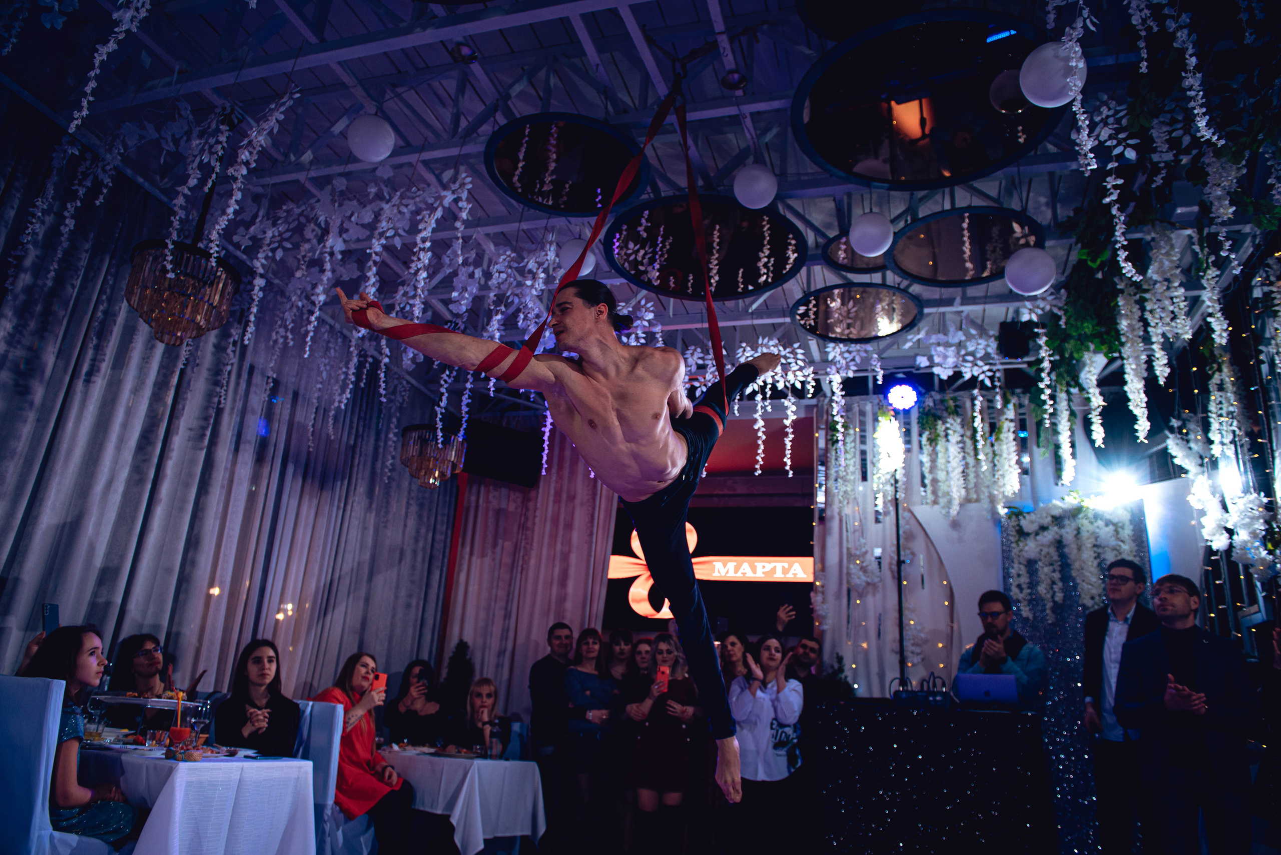 March 8. Women’s Day. Garage. (копия). Свадебный и семейный фотограф Сергей Паровик