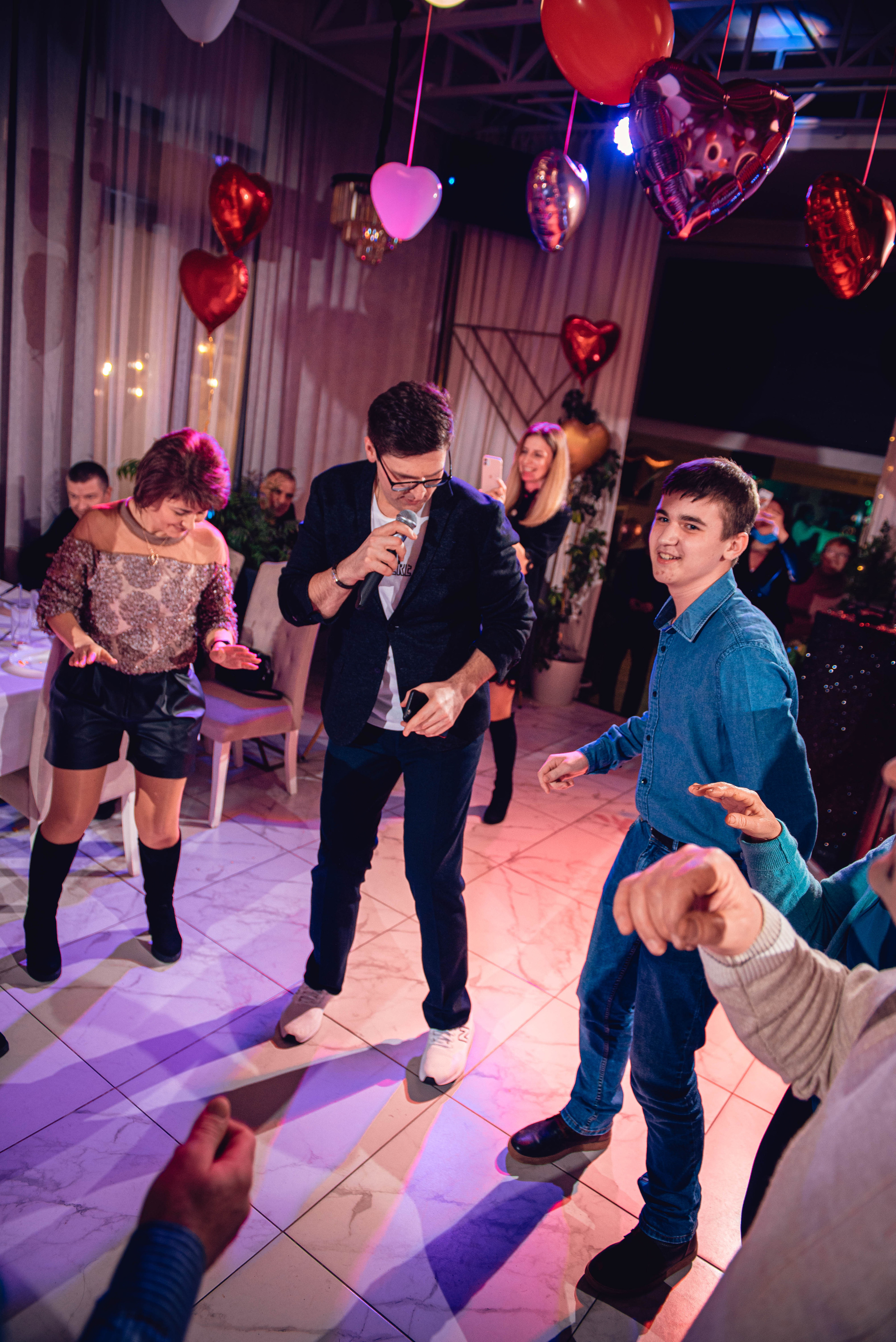 Garage Valentine's Day. Свадебный и семейный фотограф Сергей Паровик