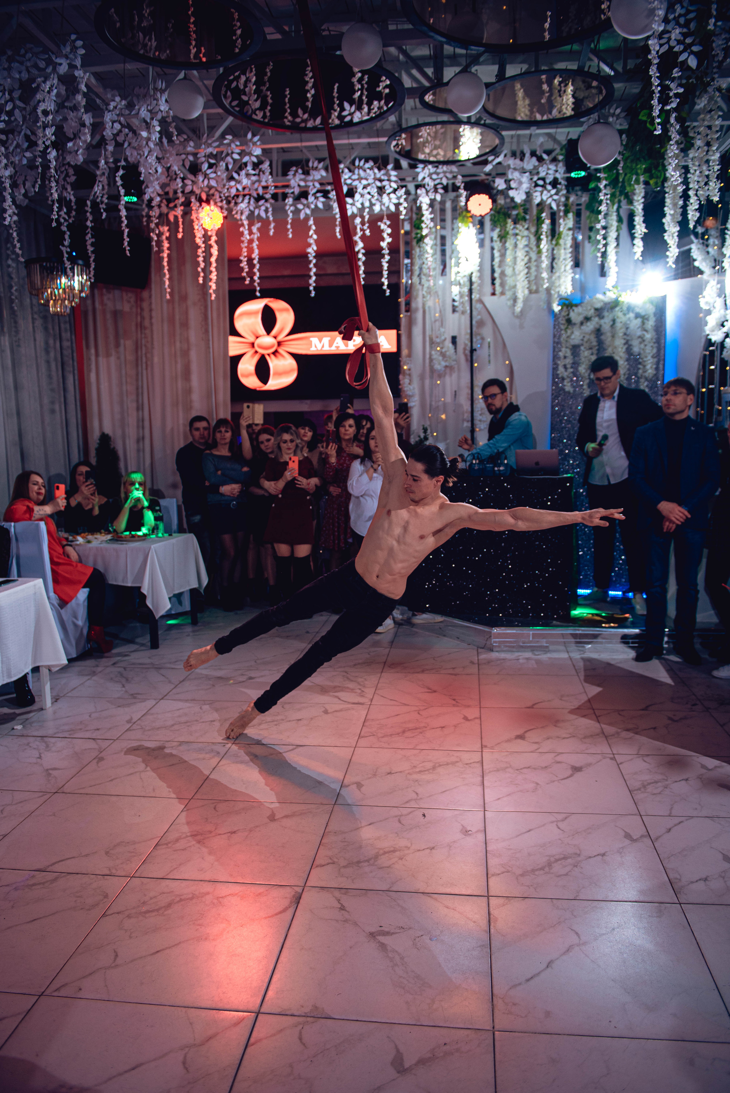 March 8. Women’s Day. Garage. (копия). Свадебный и семейный фотограф Сергей Паровик