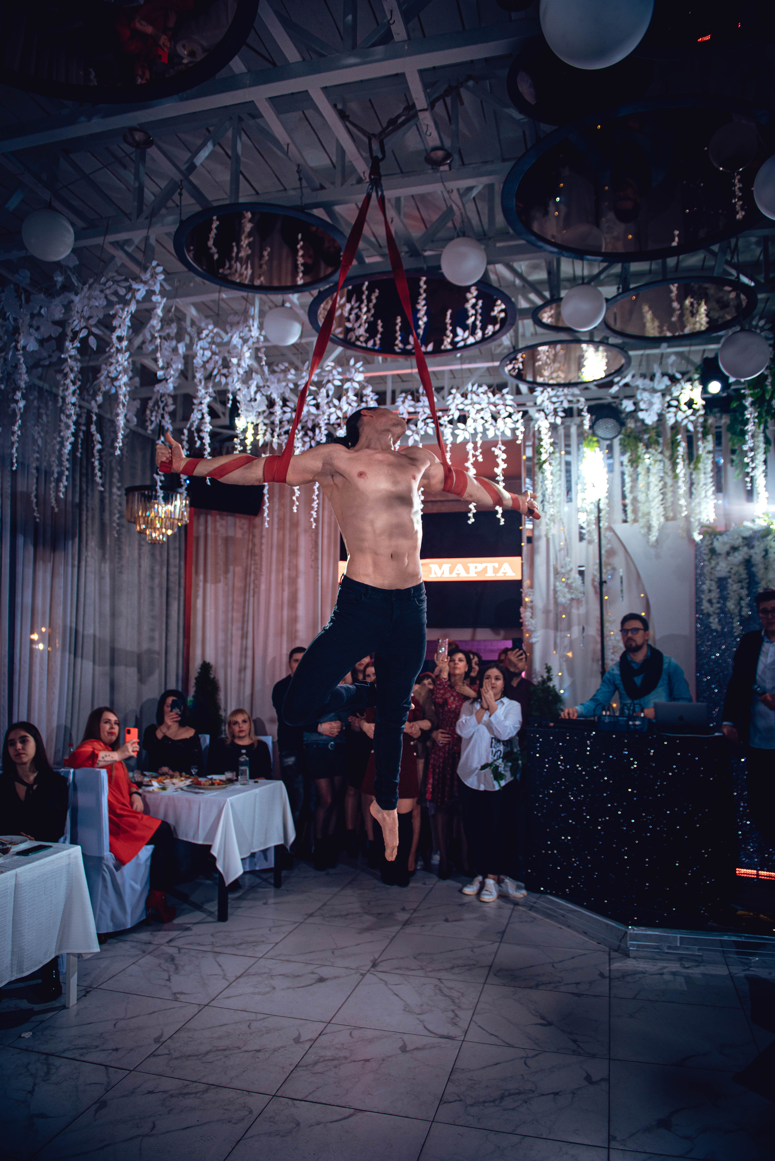 March 8. Women’s Day. Garage. (копия). Свадебный и семейный фотограф Сергей Паровик