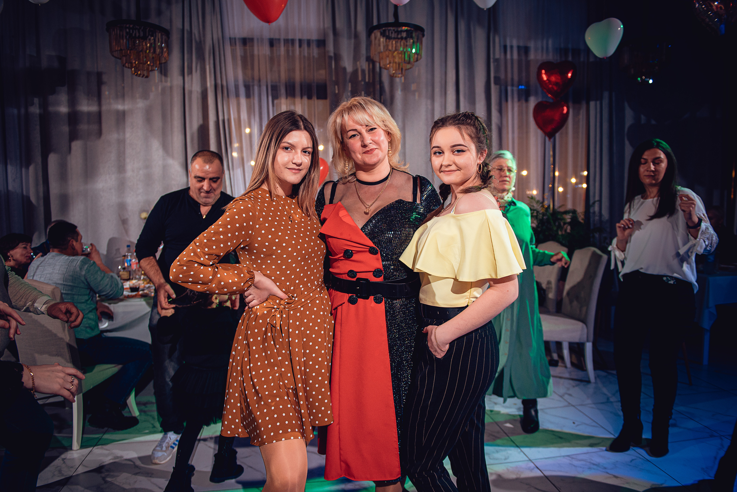 Garage Valentine's Day. Свадебный и семейный фотограф Сергей Паровик