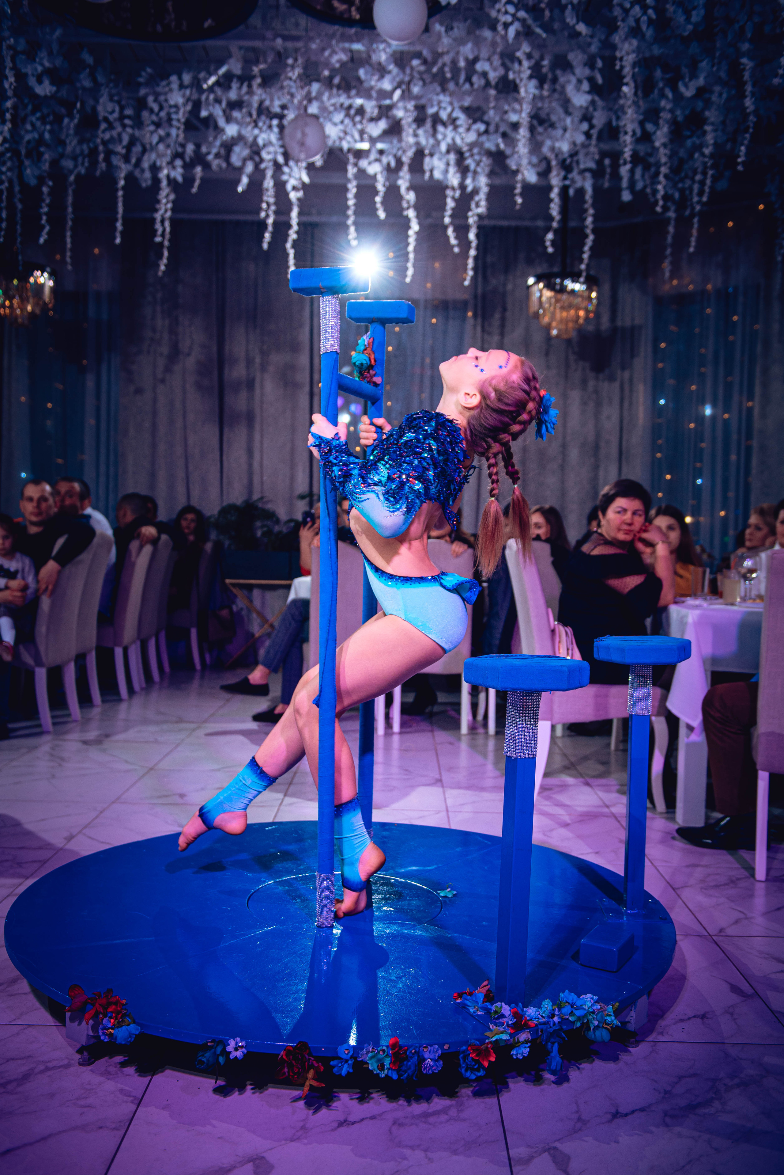 March 8. Women’s Day. Garage. (копия). Свадебный и семейный фотограф Сергей Паровик