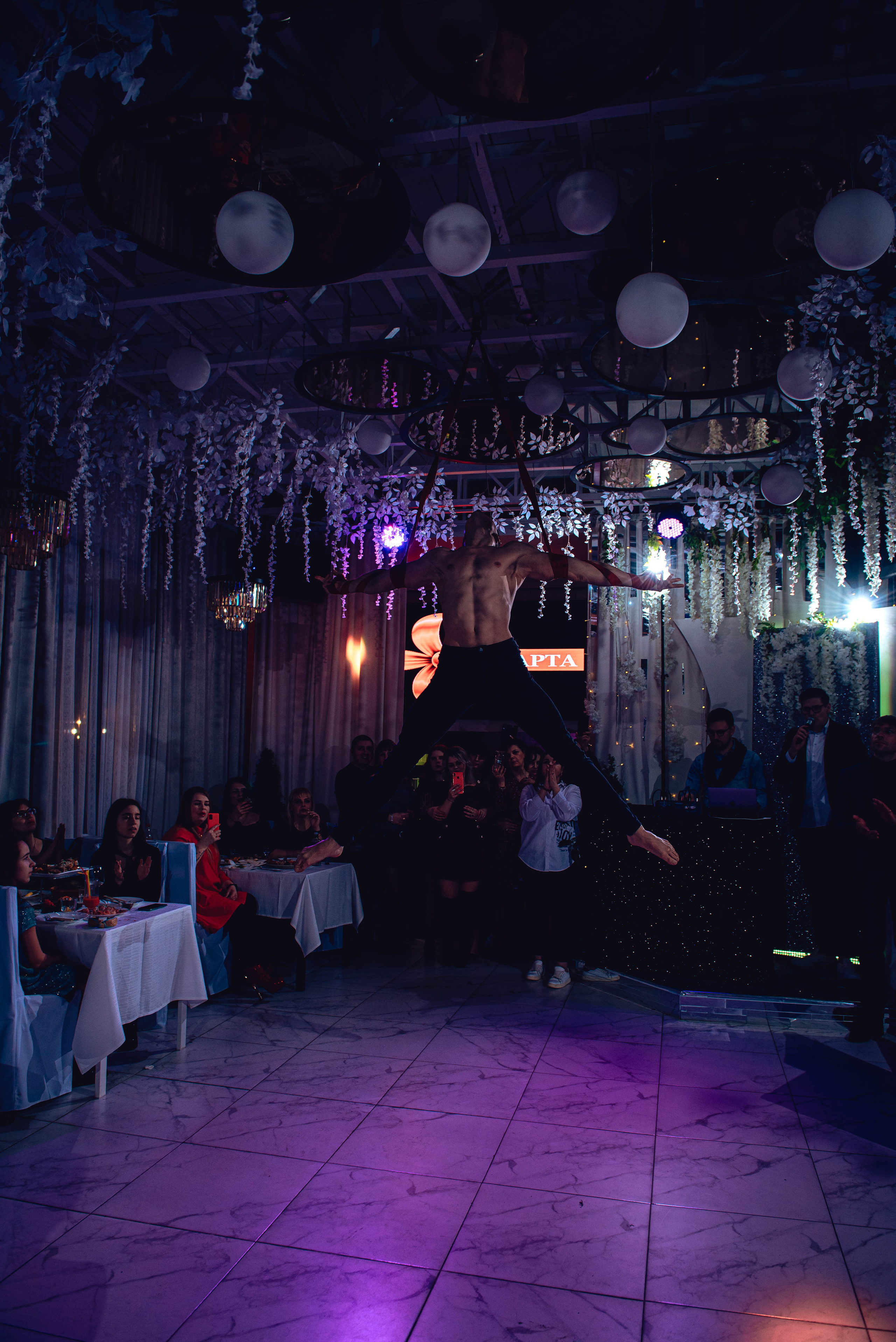 March 8. Women’s Day. Garage. (копия). Свадебный и семейный фотограф Сергей Паровик