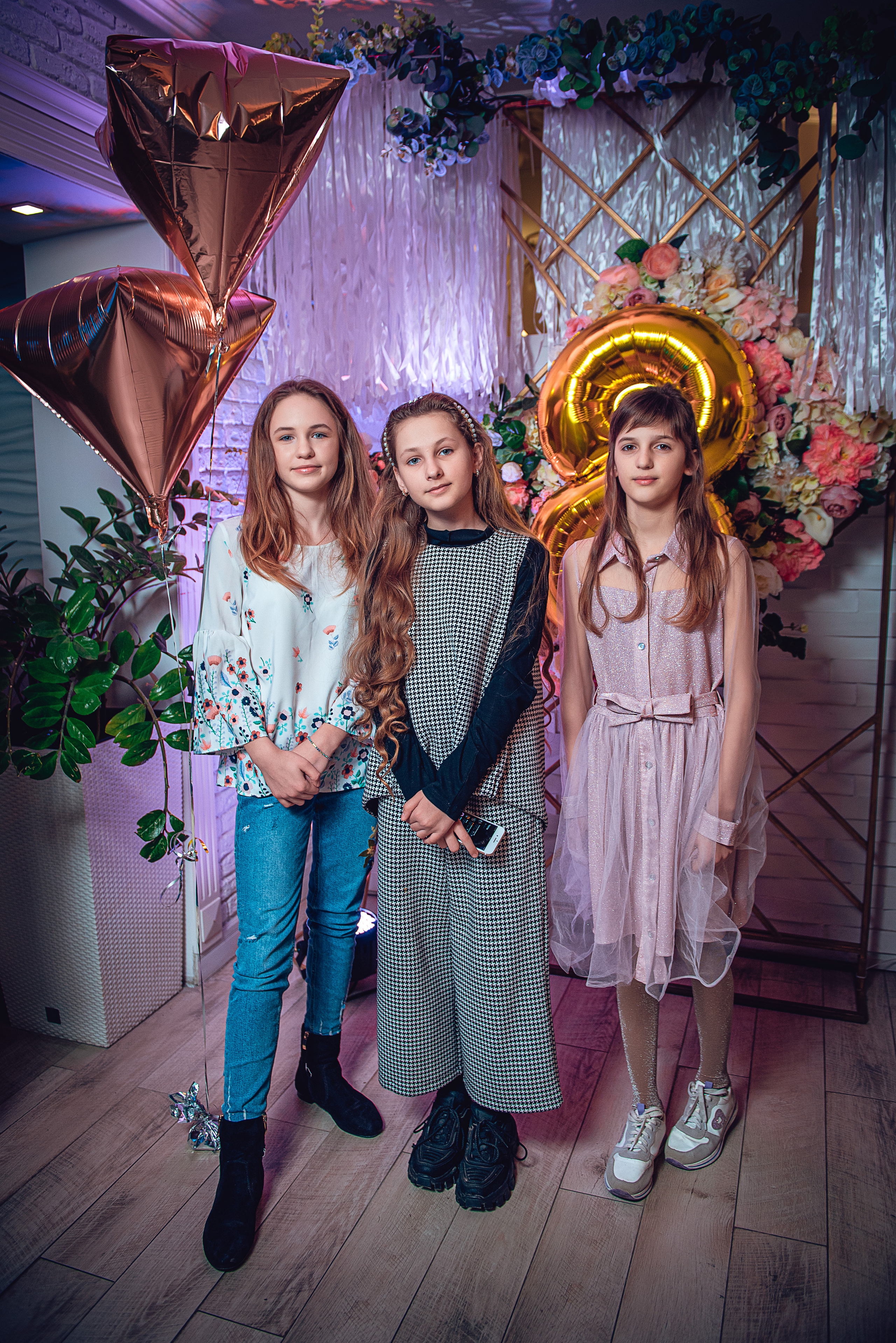 March 8. Women’s Day. Garage. (копия). Свадебный и семейный фотограф Сергей Паровик