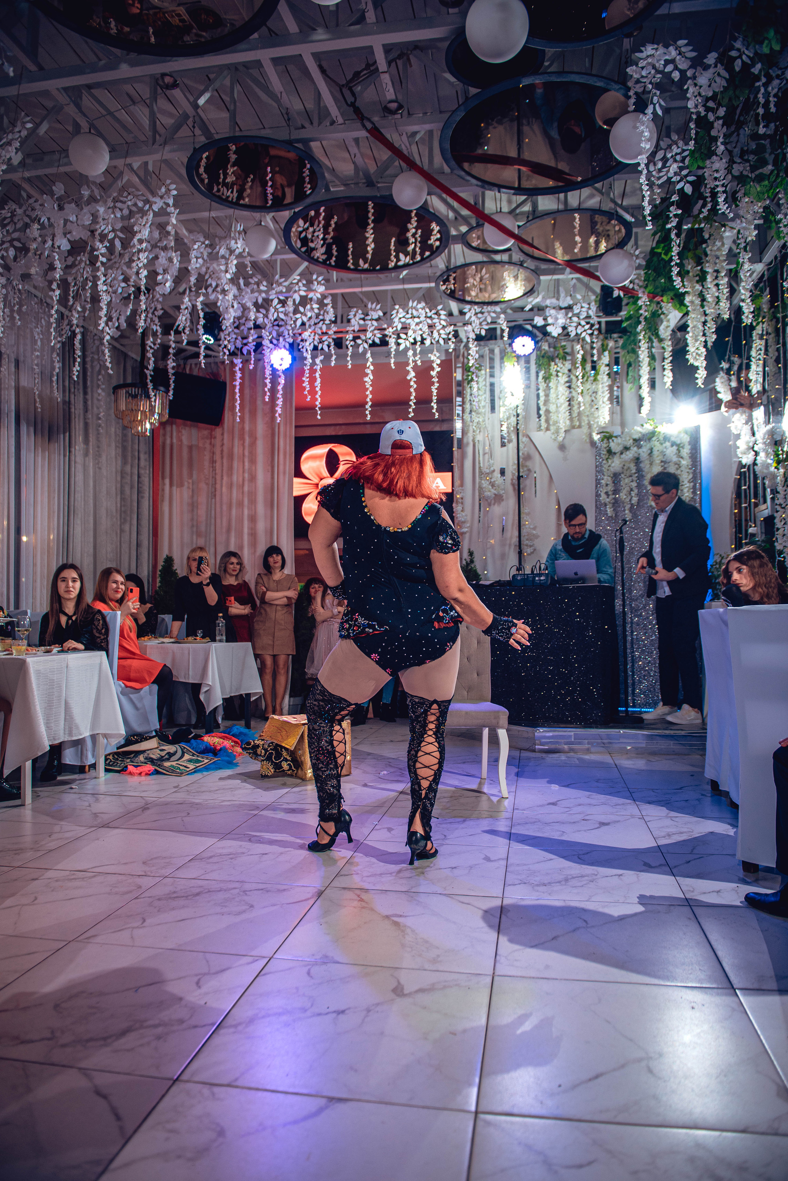 March 8. Women’s Day. Garage. (копия). Свадебный и семейный фотограф Сергей Паровик