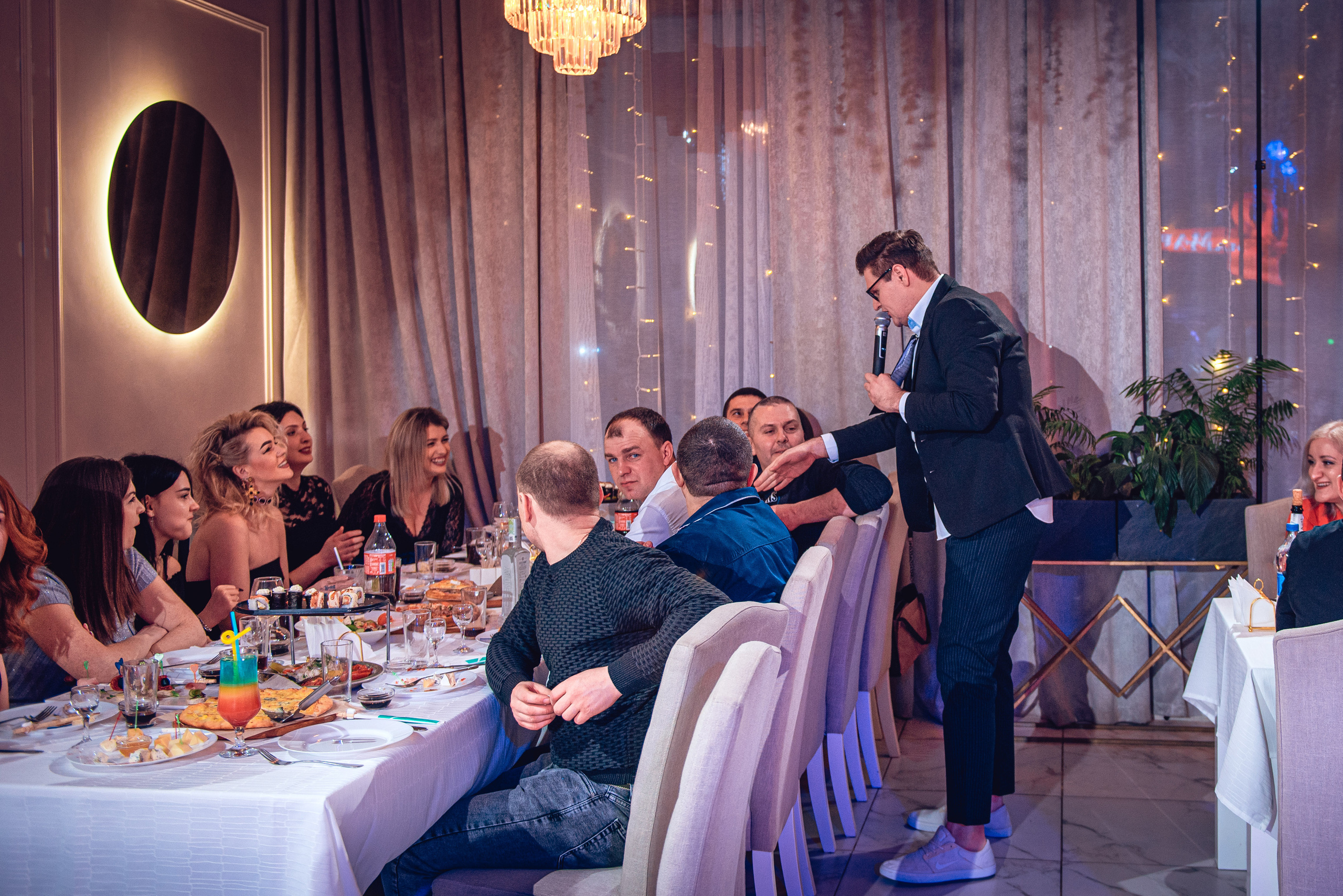 March 8. Women’s Day. Garage. (копия). Свадебный и семейный фотограф Сергей Паровик