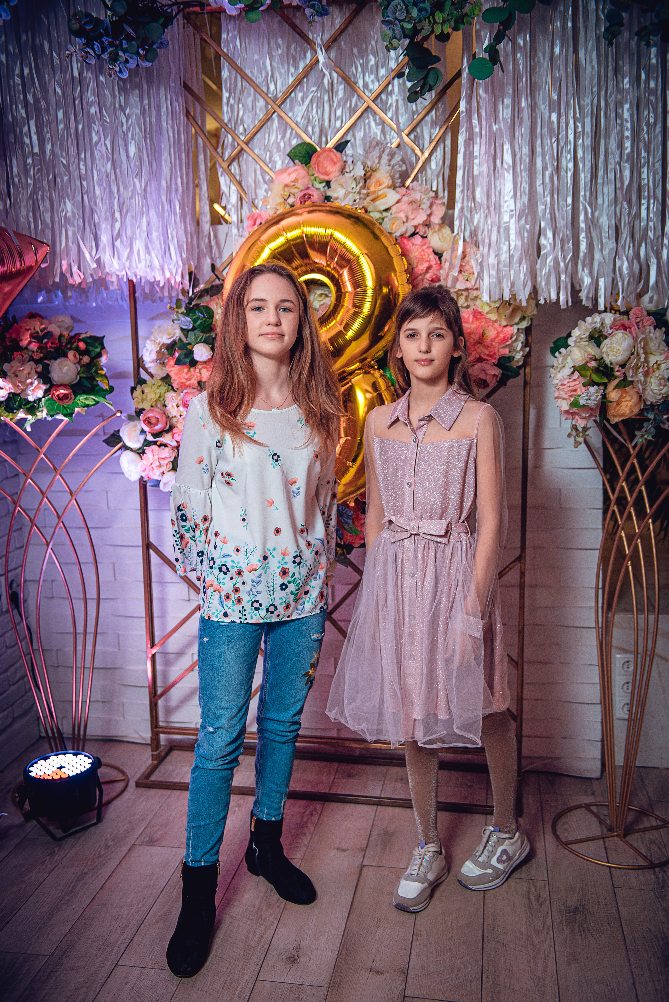 March 8. Women’s Day. Garage. (копия). Свадебный и семейный фотограф Сергей Паровик