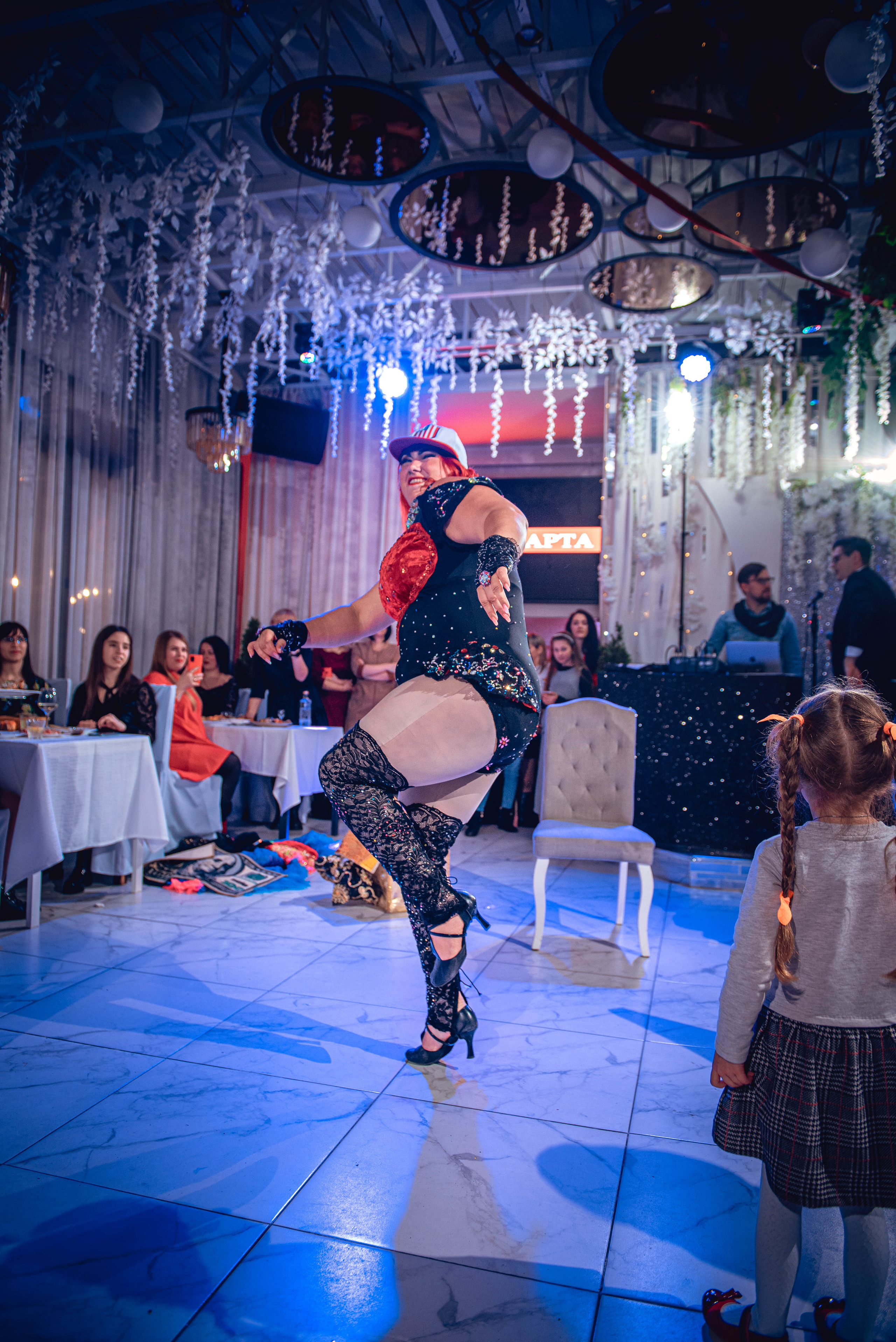 March 8. Women’s Day. Garage. (копия). Свадебный и семейный фотограф Сергей Паровик