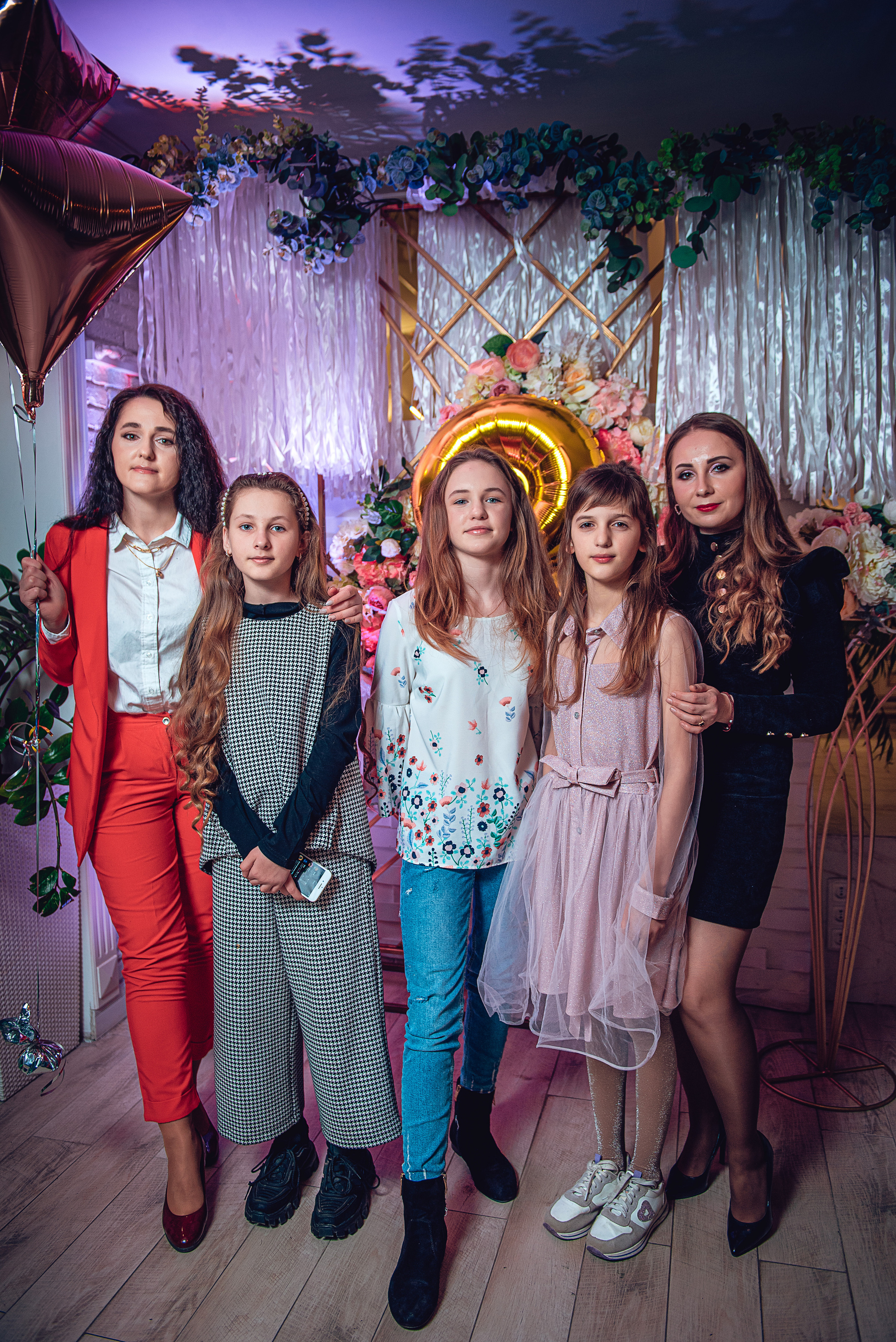 March 8. Women’s Day. Garage. (копия). Свадебный и семейный фотограф Сергей Паровик