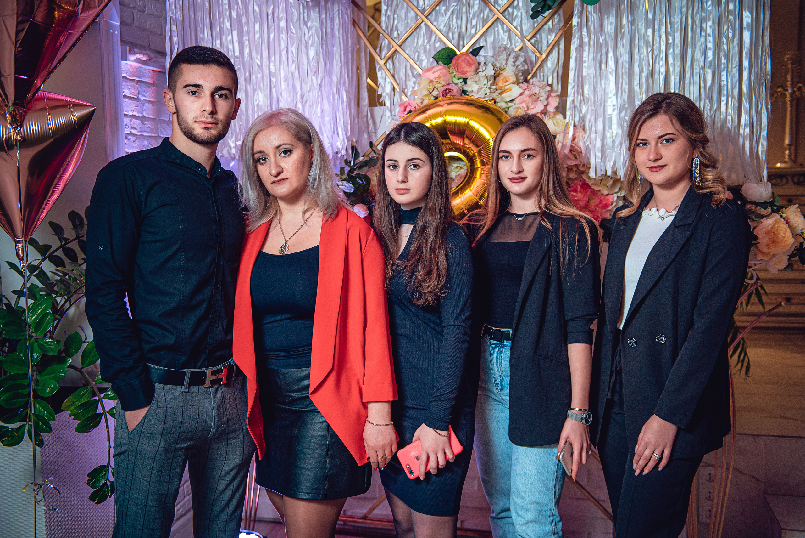 March 8. Women’s Day. Garage. (копия). Свадебный и семейный фотограф Сергей Паровик