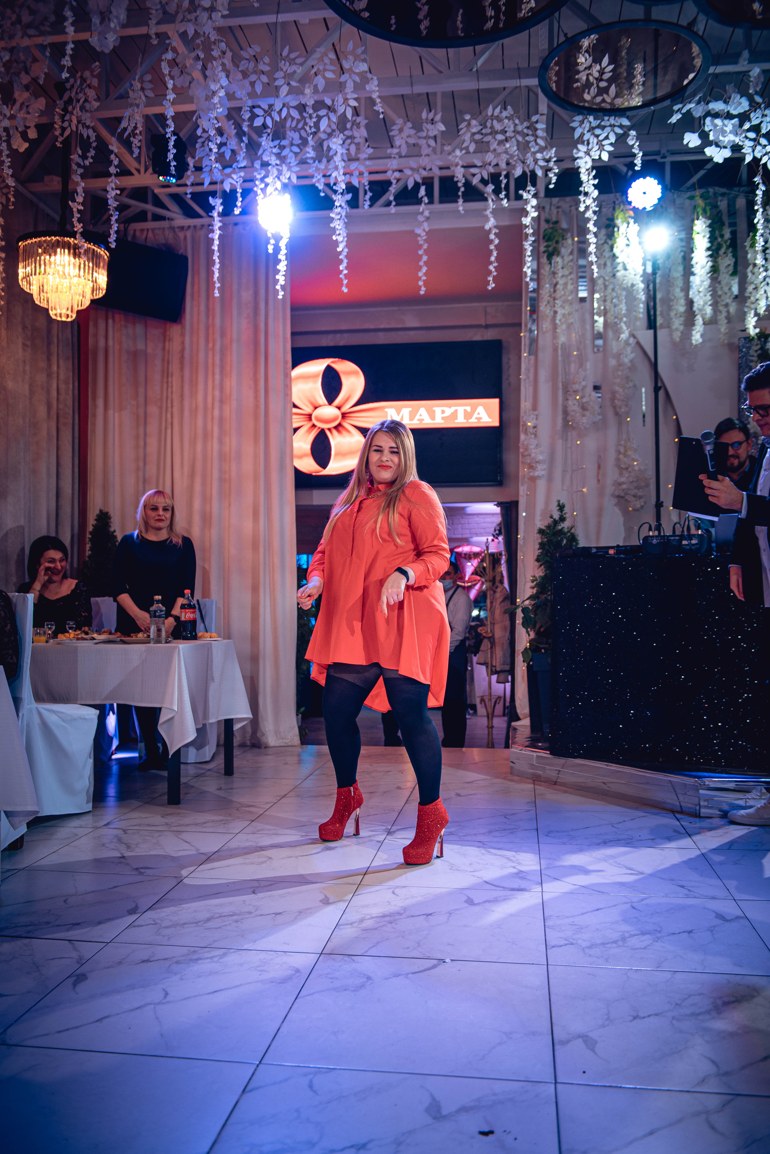 March 8. Women’s Day. Garage. (копия). Свадебный и семейный фотограф Сергей Паровик