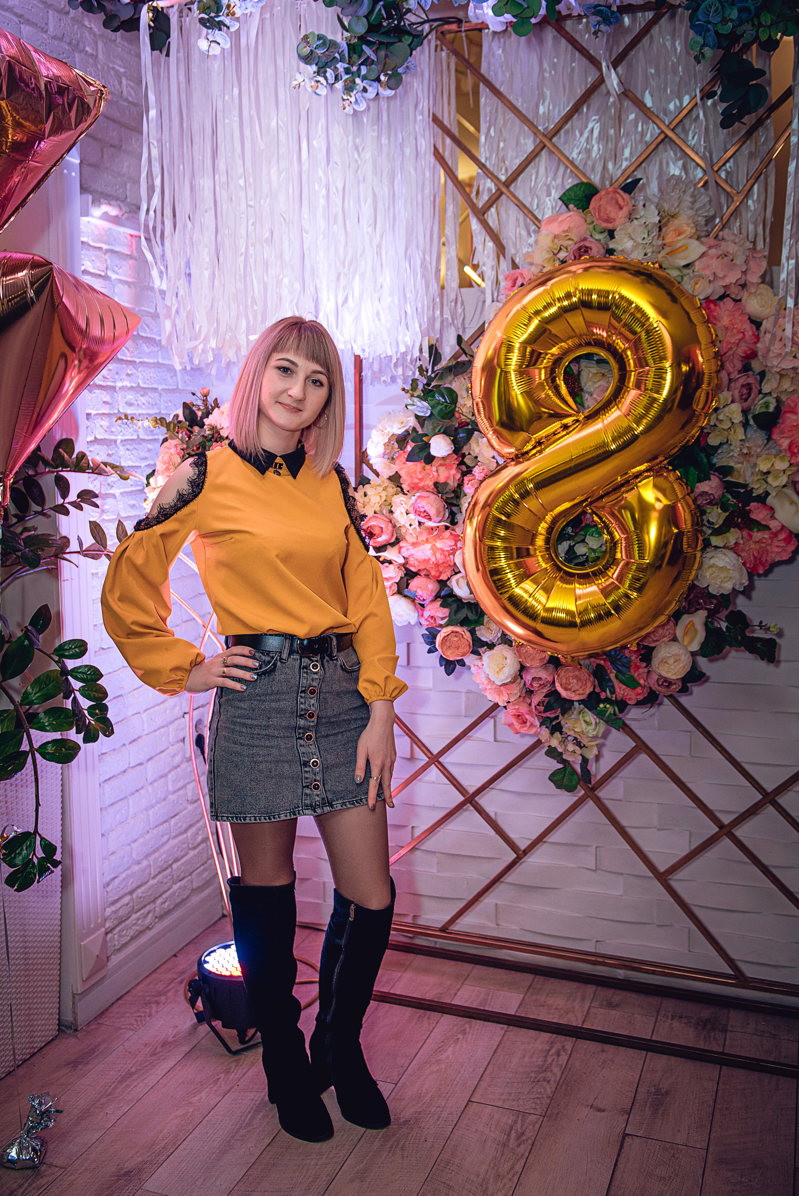 March 8. Women’s Day. Garage. (копия). Свадебный и семейный фотограф Сергей Паровик