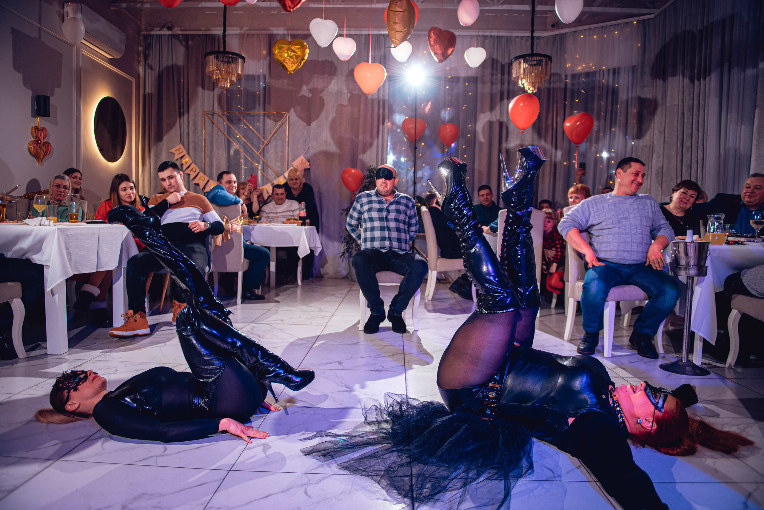 Garage Valentine's Day. Свадебный и семейный фотограф Сергей Паровик