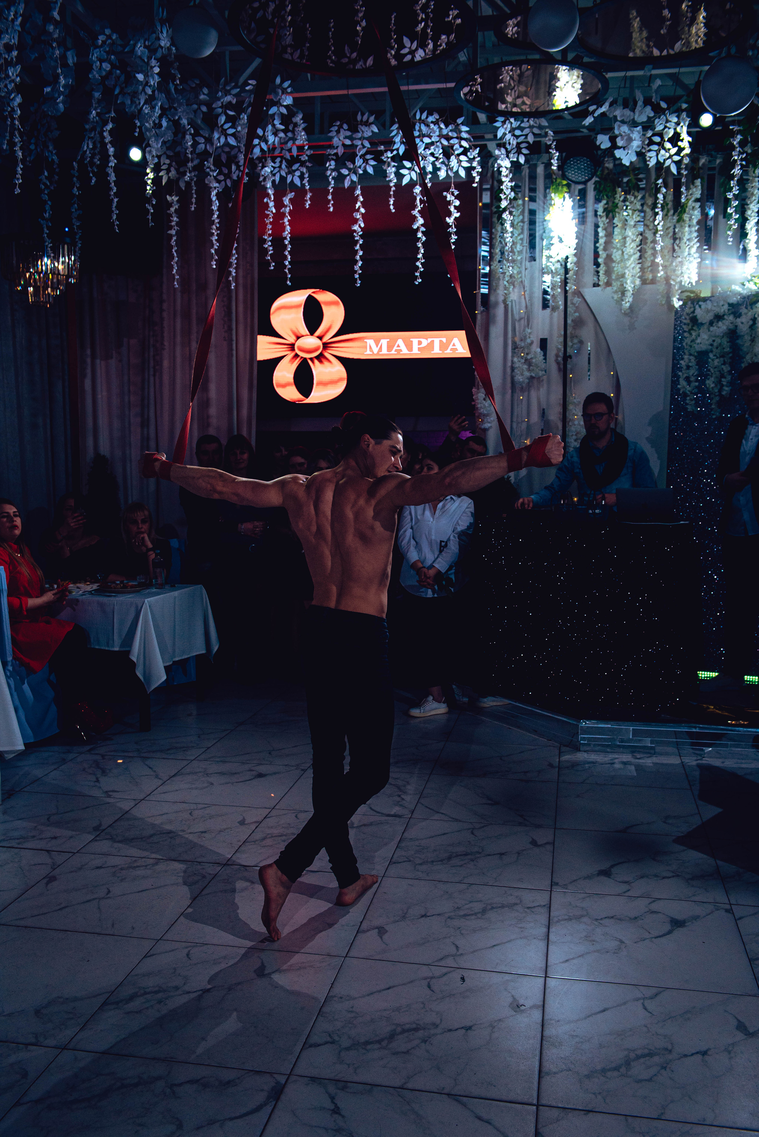 March 8. Women’s Day. Garage. (копия). Свадебный и семейный фотограф Сергей Паровик