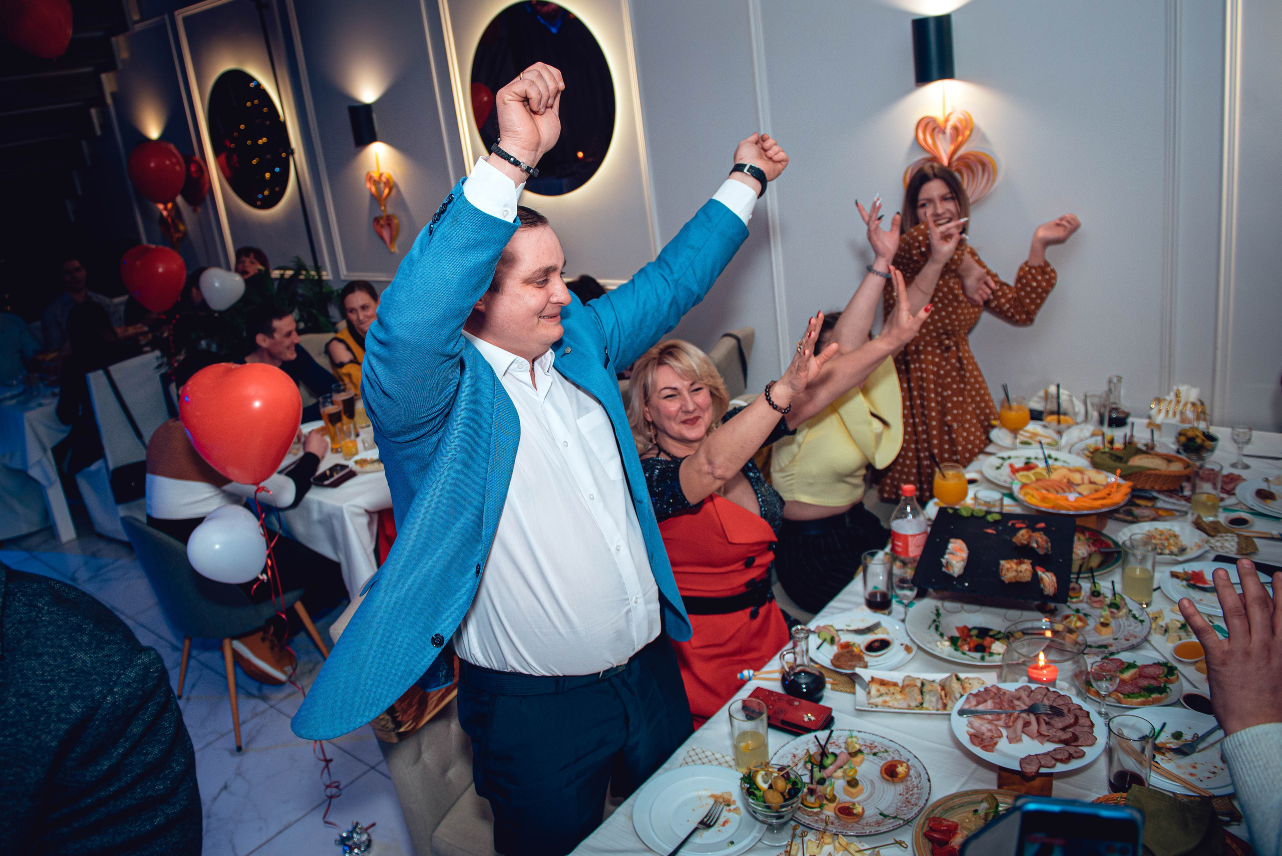 Garage Valentine's Day. Свадебный и семейный фотограф Сергей Паровик