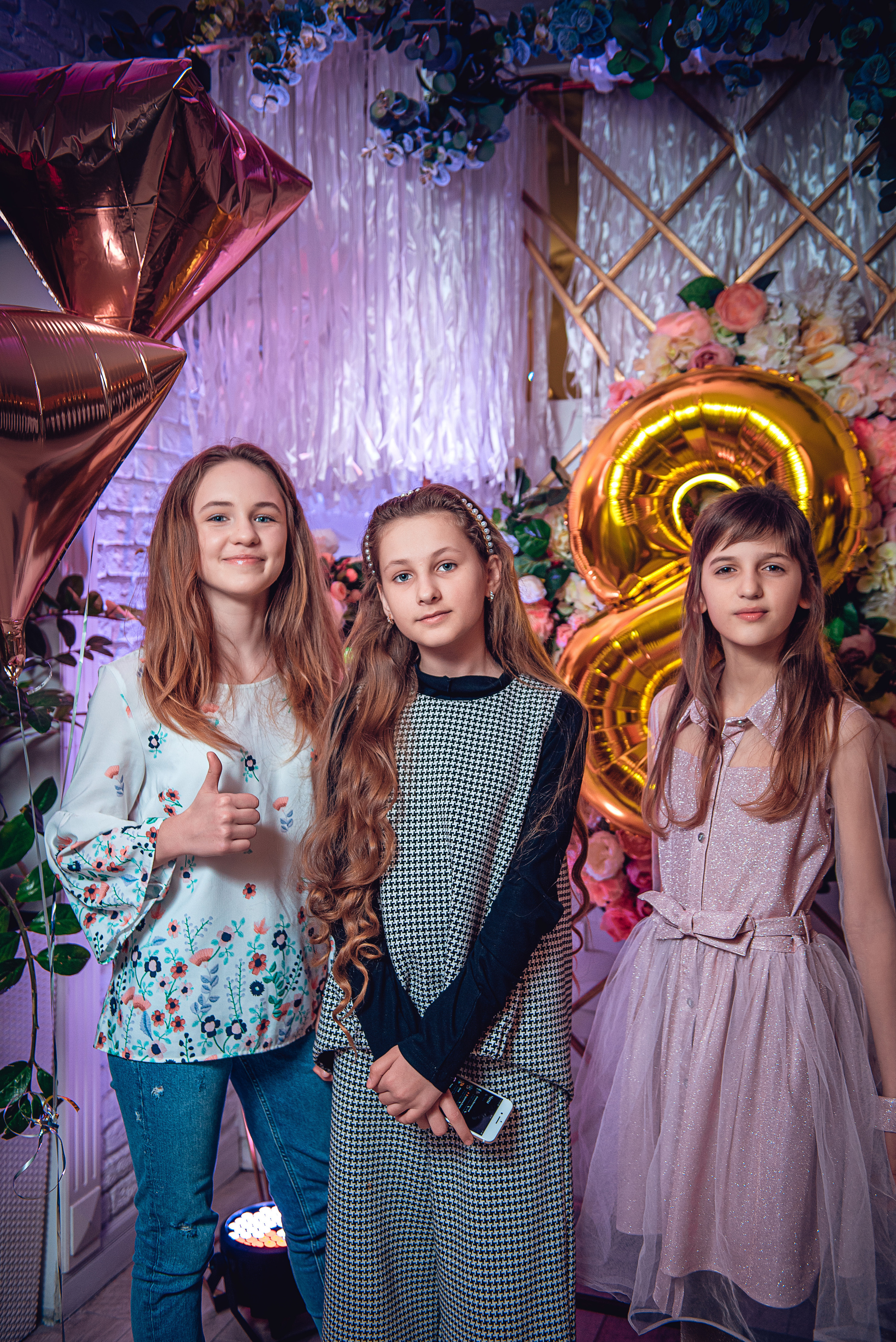 March 8. Women’s Day. Garage. (копия). Свадебный и семейный фотограф Сергей Паровик