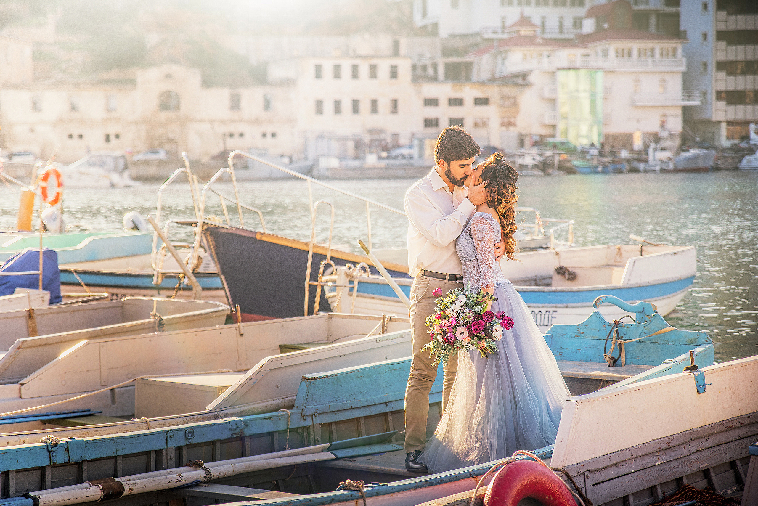 Влюбленные на яхте