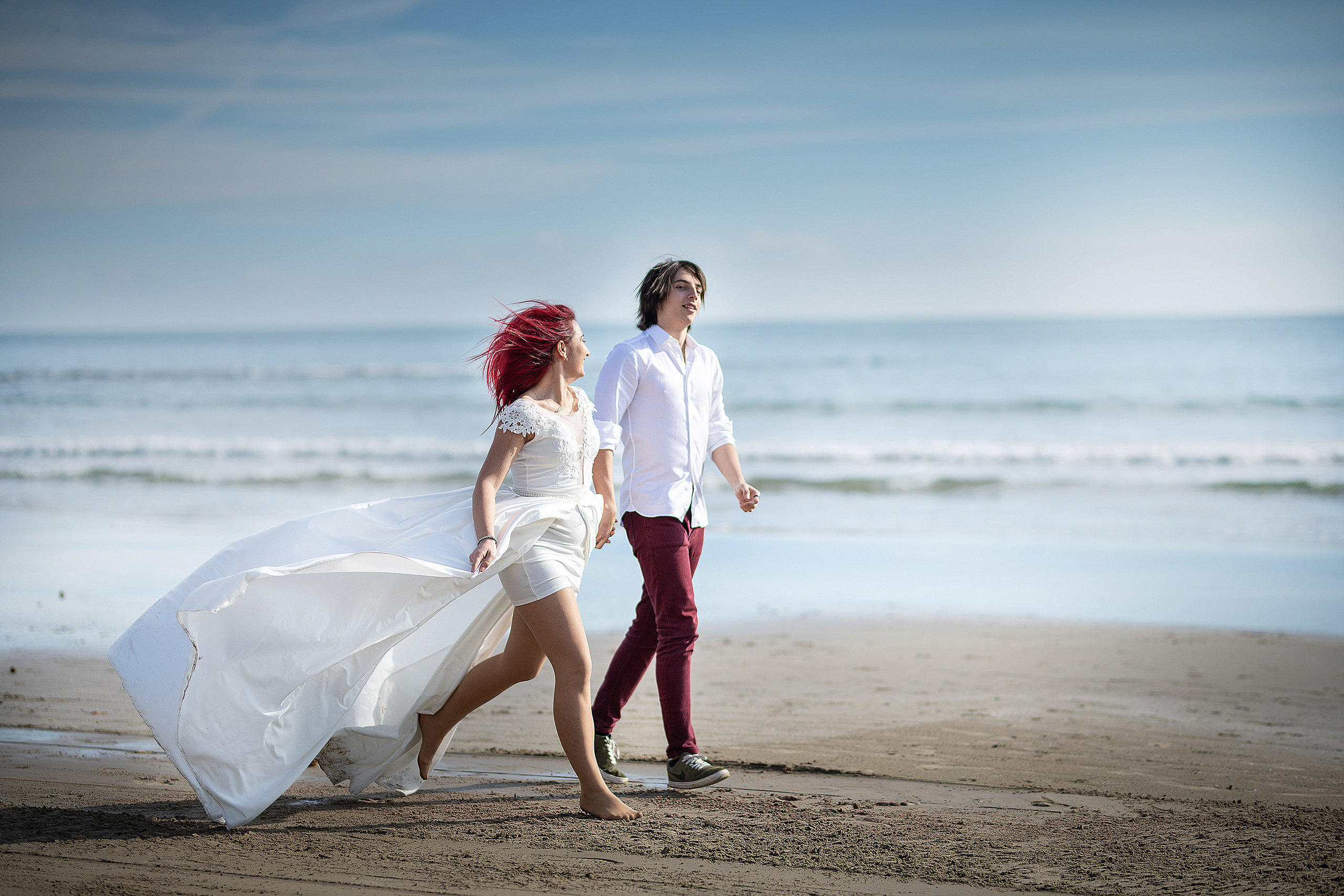 Влюбленные на берегу моря